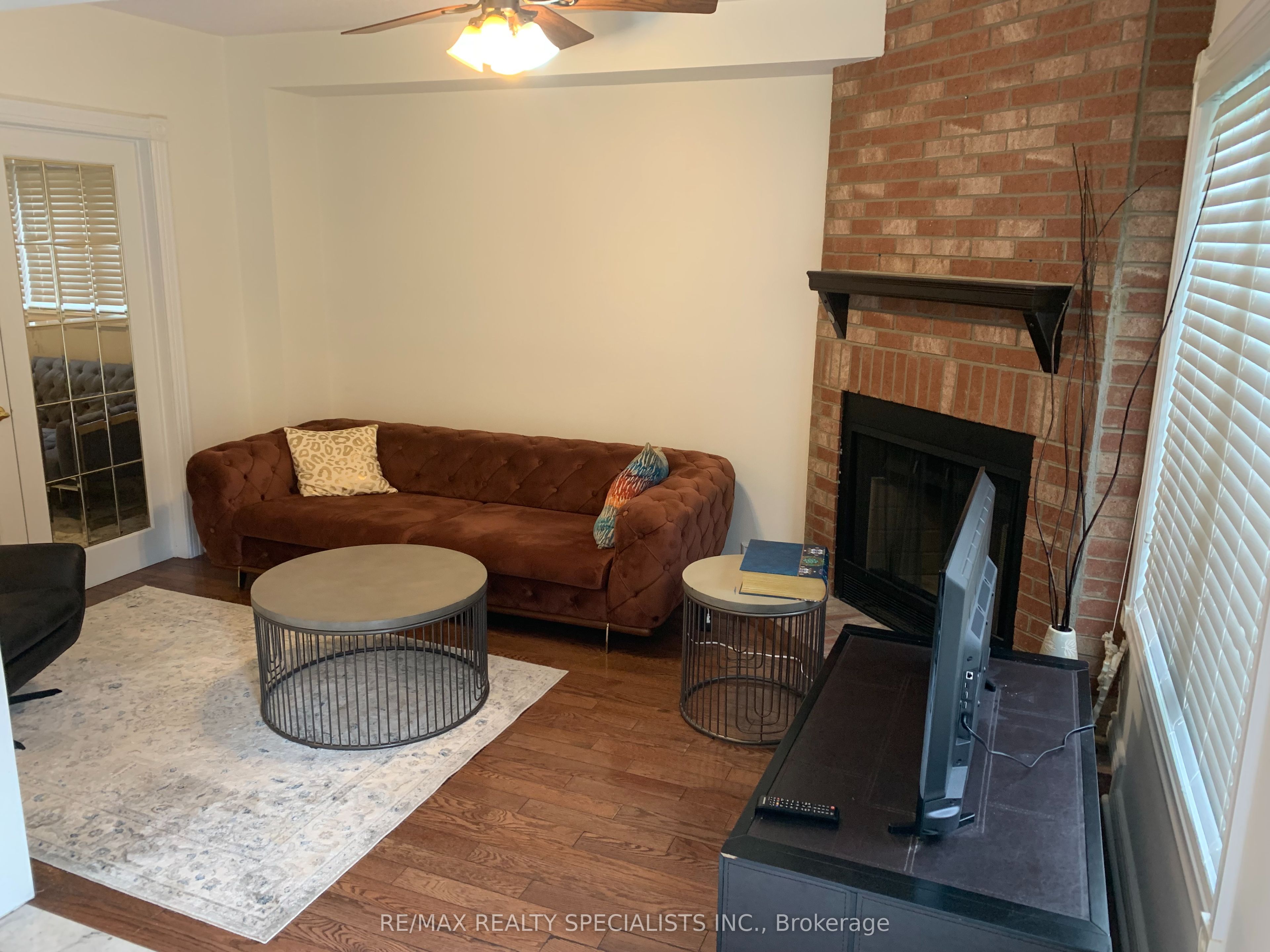 1015 Fernandez Drive Property Photo 2