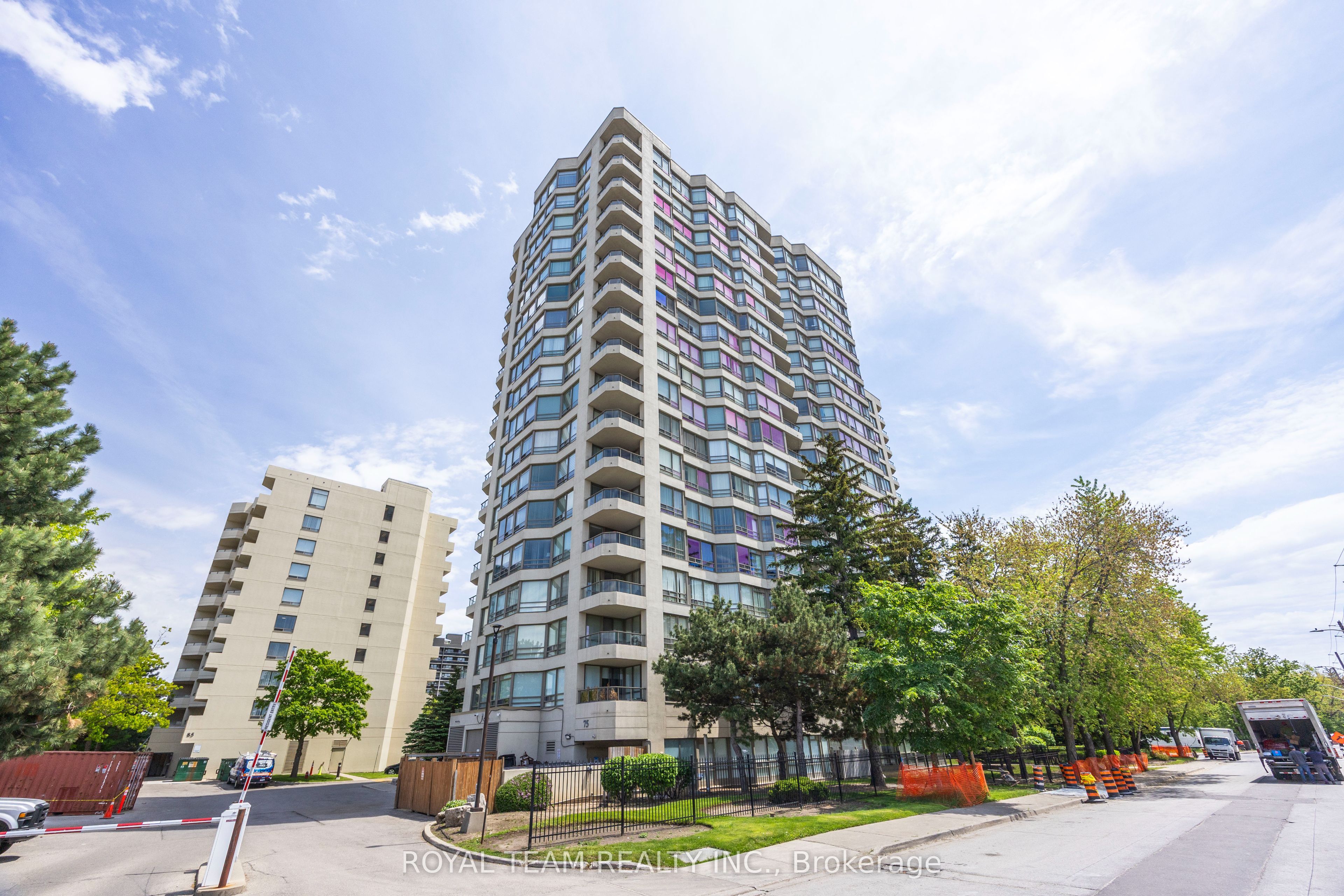 #1403 - 75 King Street Property Photo 1