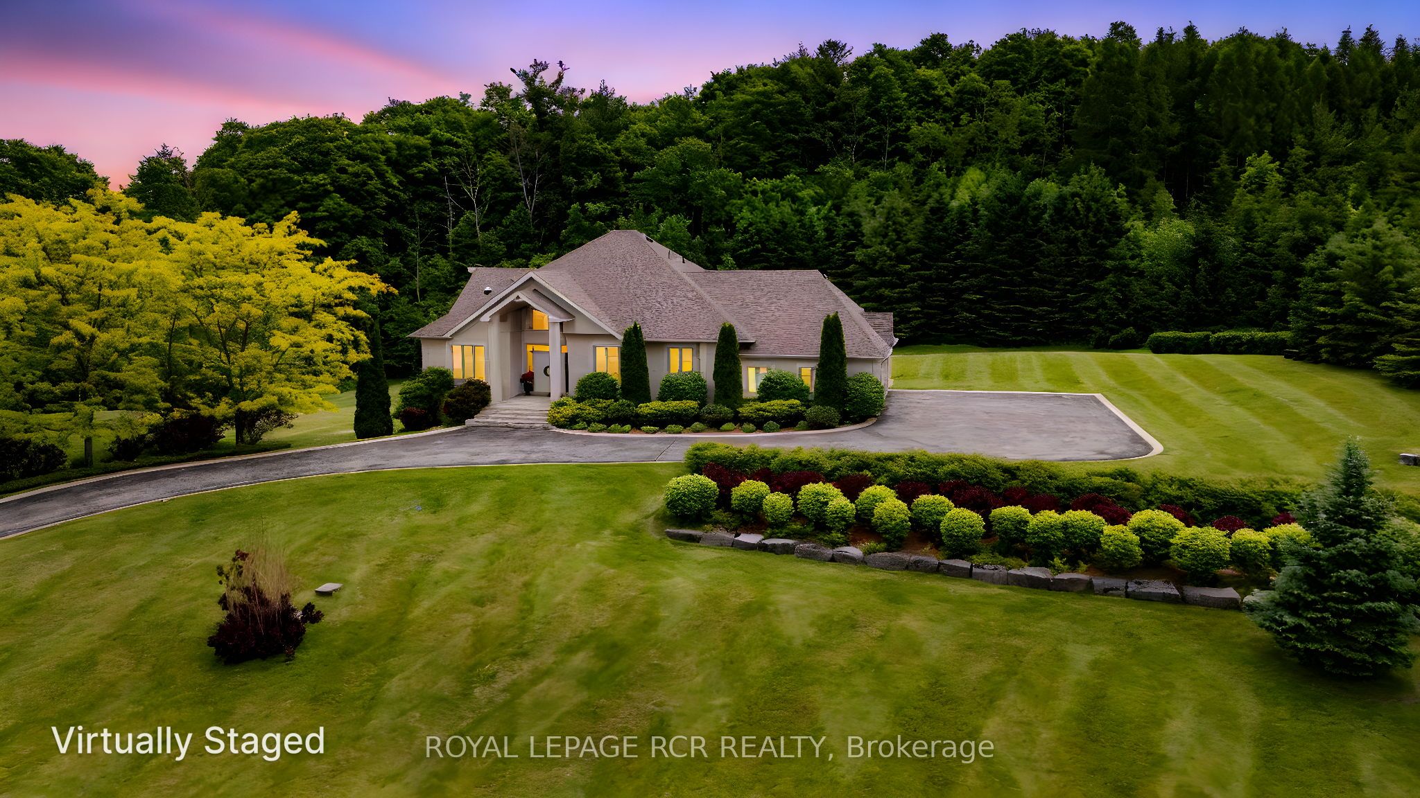 5 Woodlot Court Property Photo 3