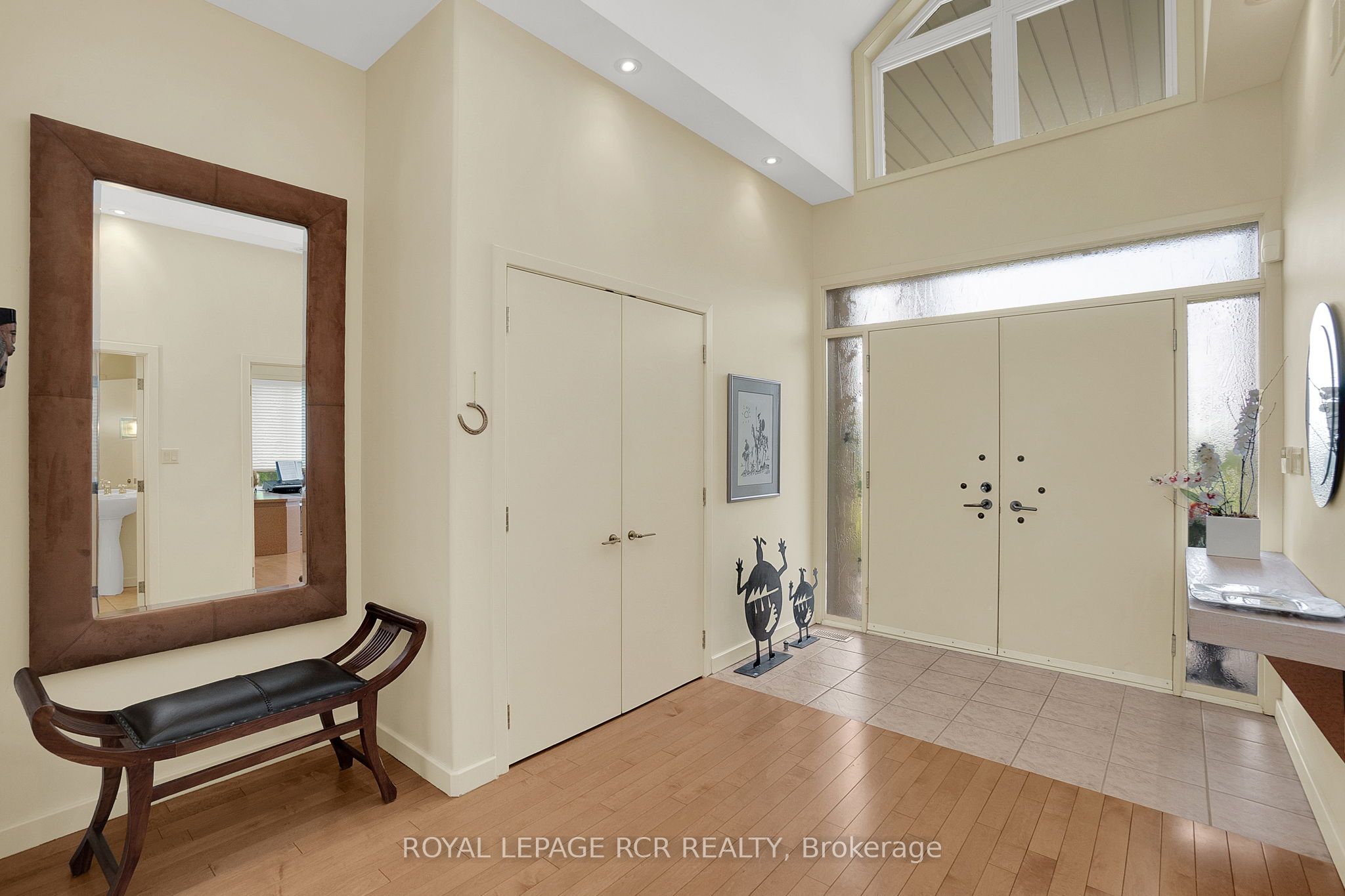 5 Woodlot Court Property Photo 6