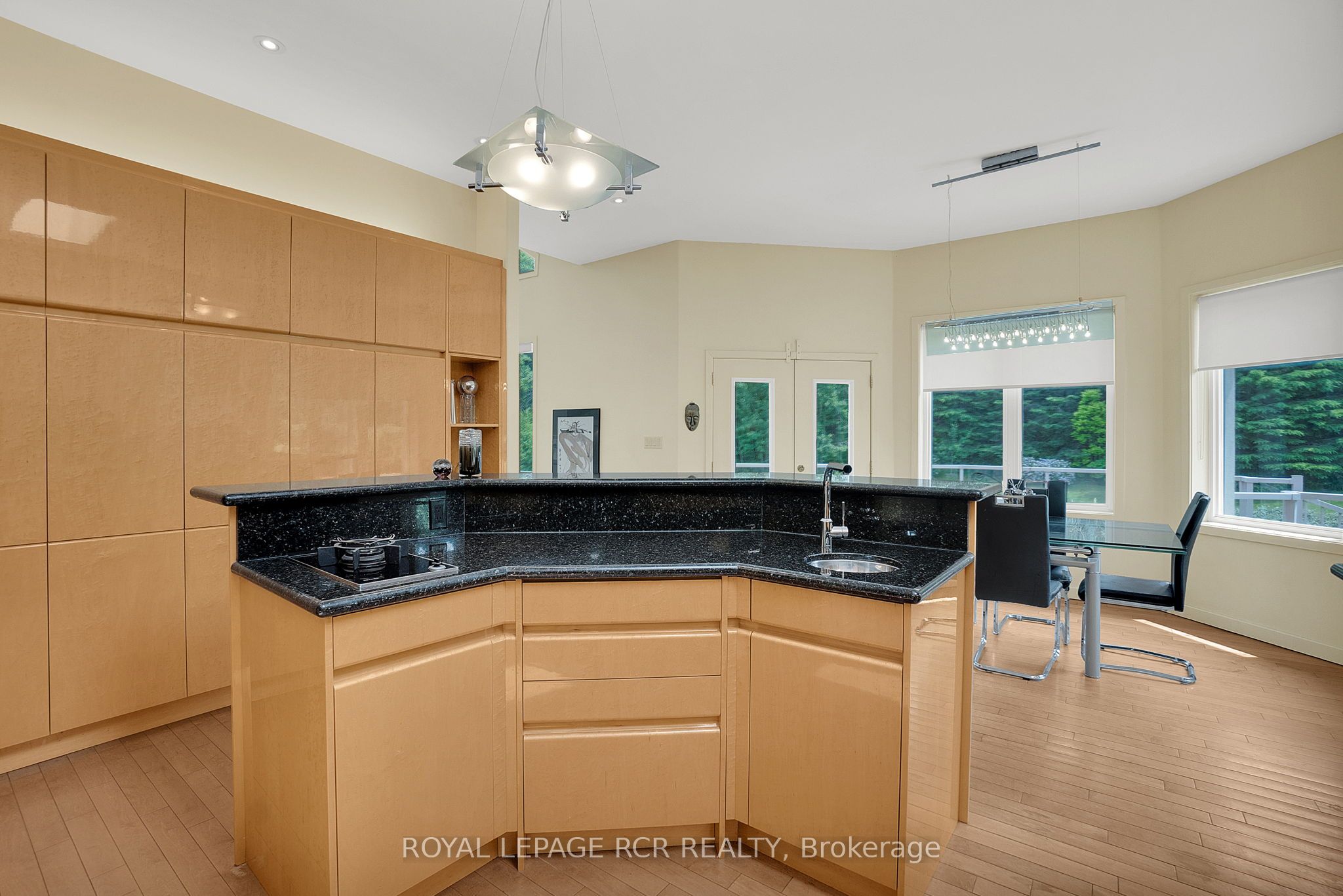 5 Woodlot Court Property Photo 14