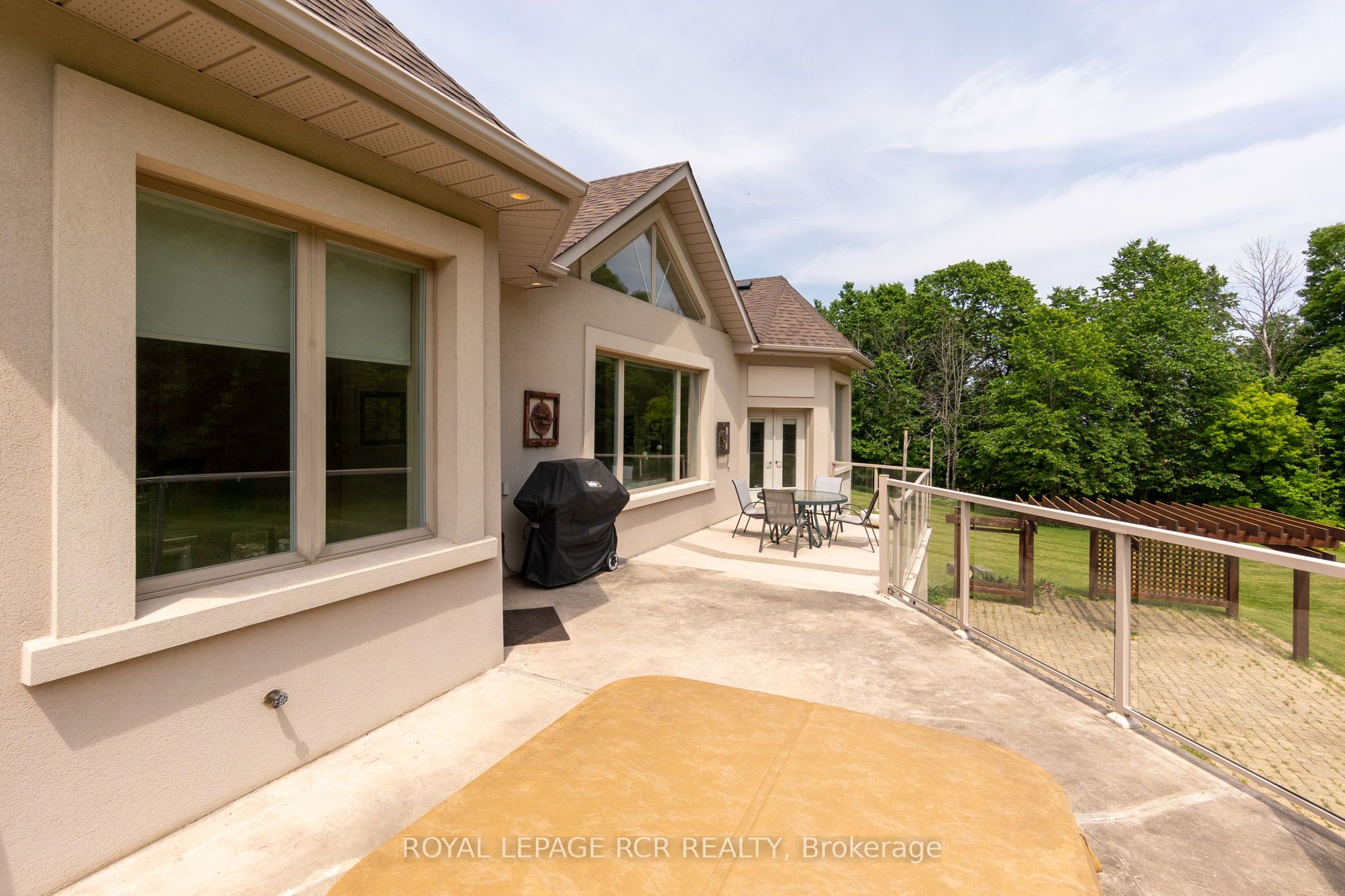 5 Woodlot Court Property Photo 20