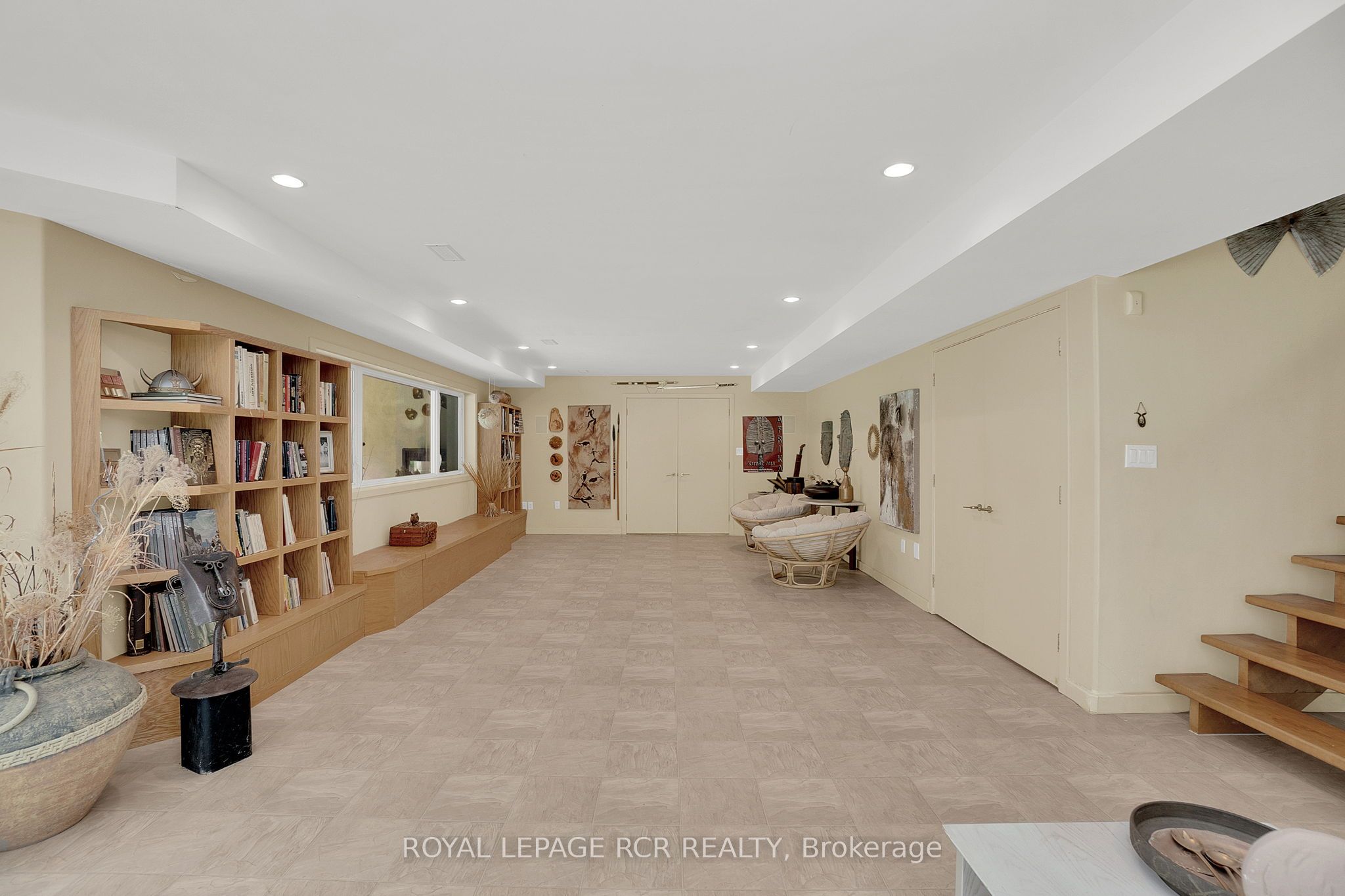 5 Woodlot Court Property Photo 34