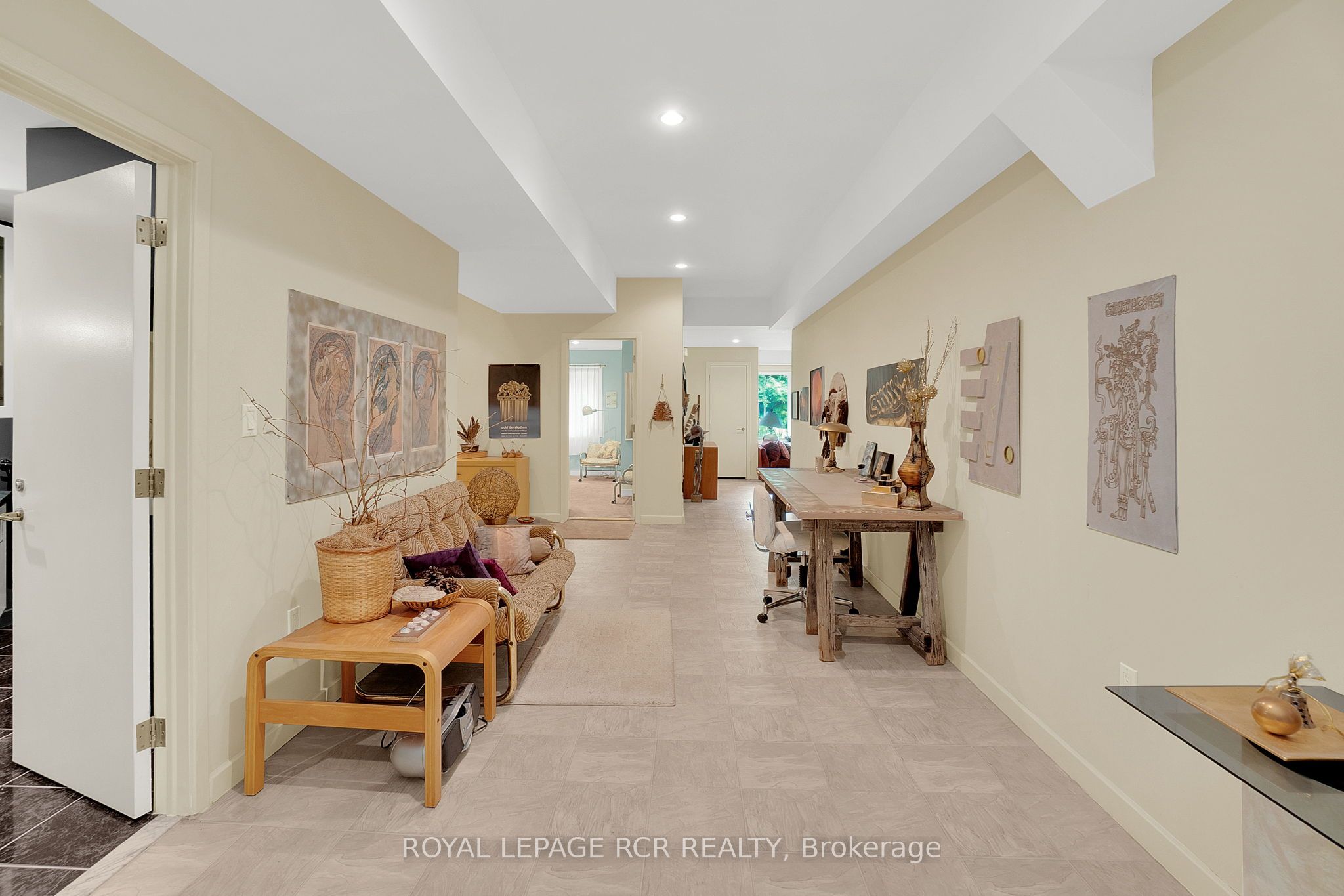 5 Woodlot Court Property Photo 36