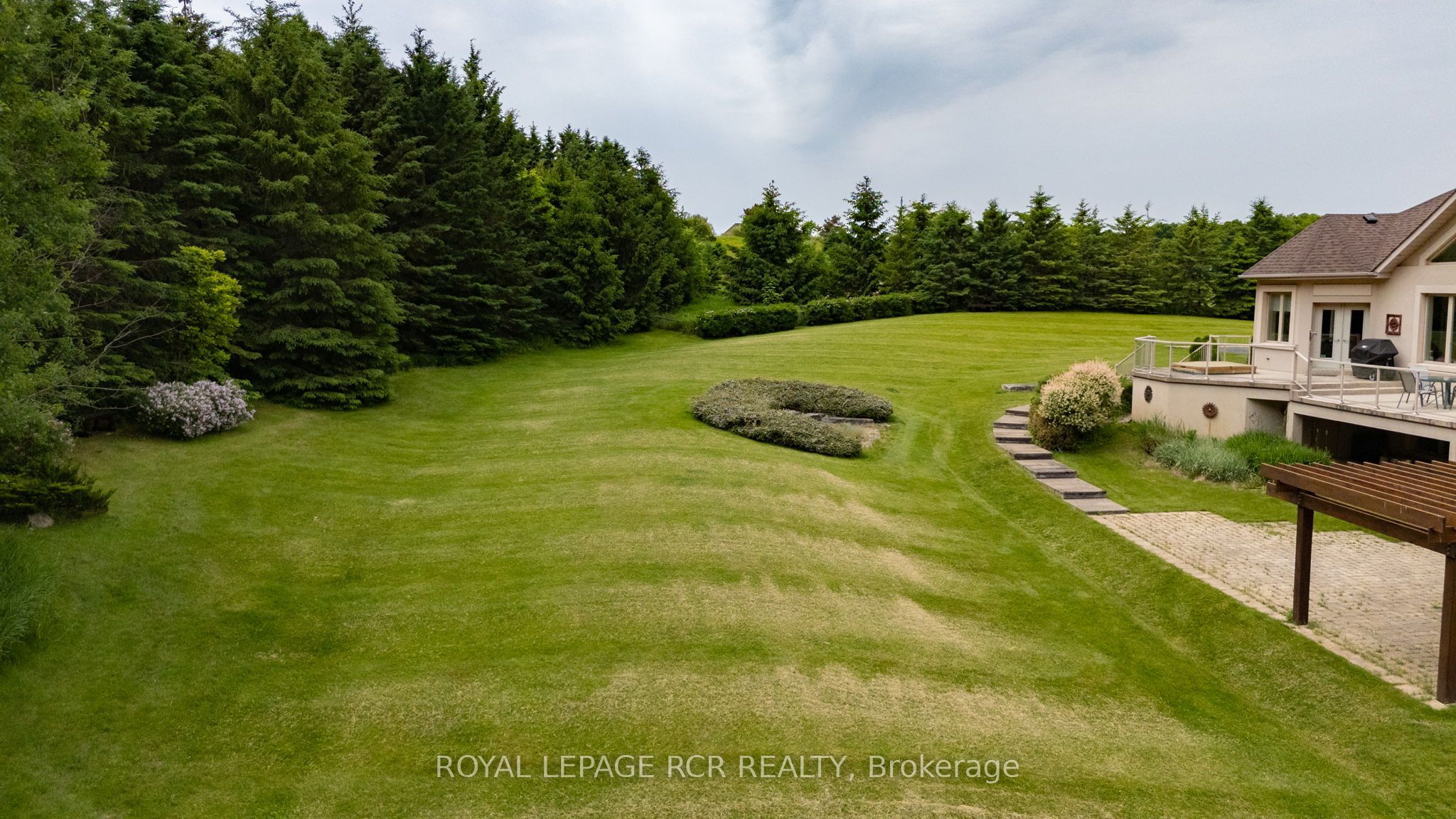 5 Woodlot Court Property Photo 48
