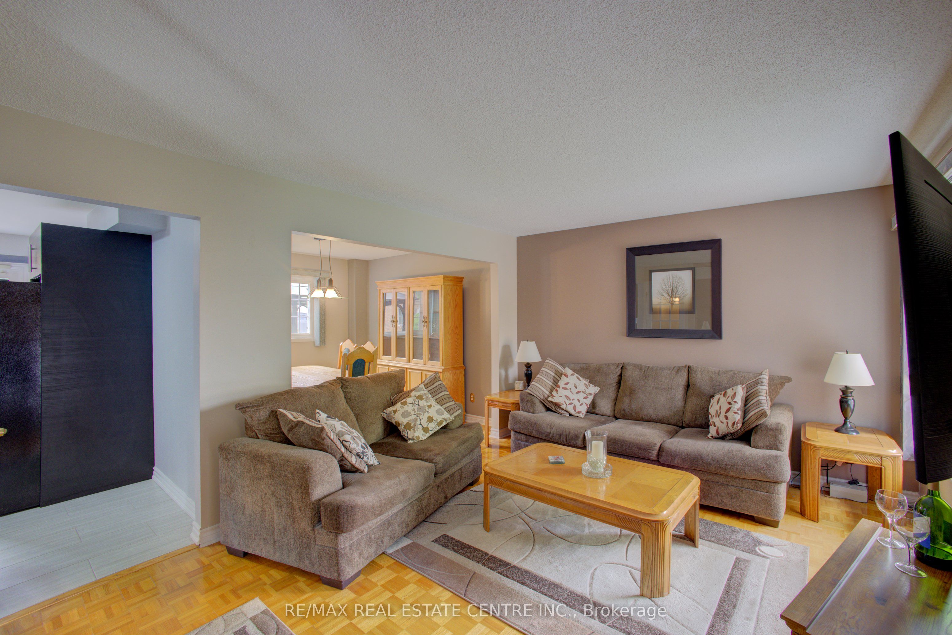 57 Ecclestone Drive Property Photo 5