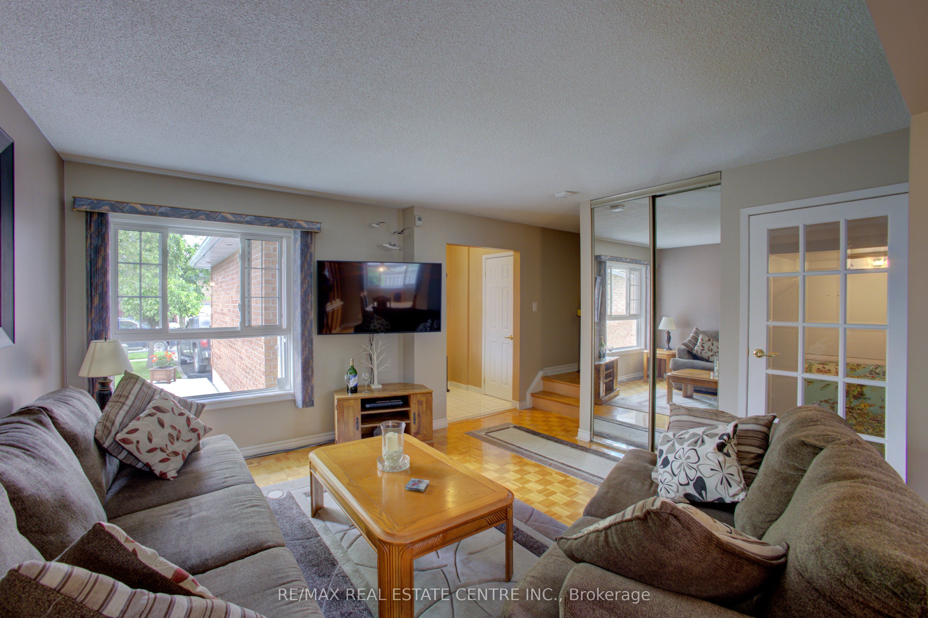 57 Ecclestone Drive Property Photo 8