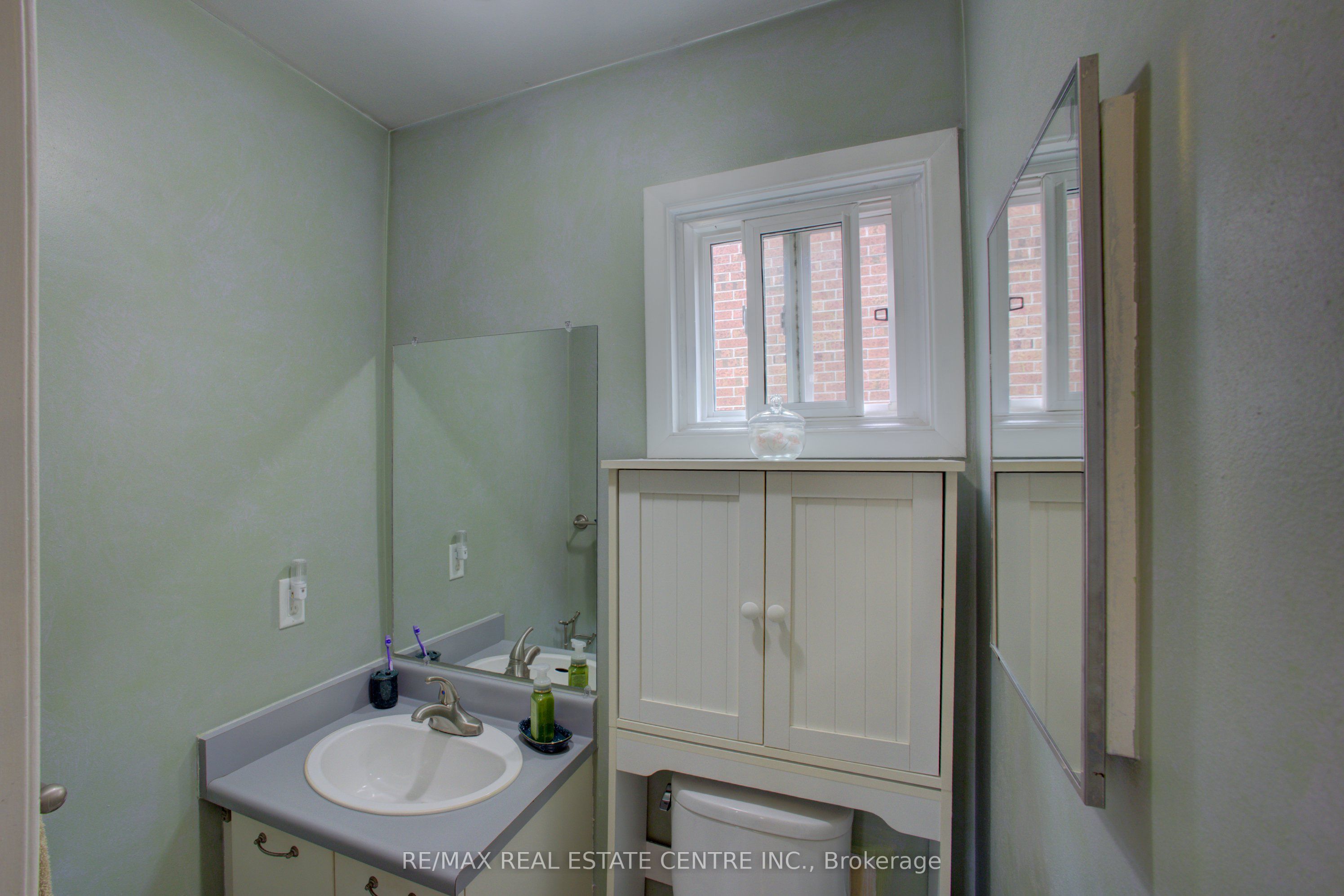 57 Ecclestone Drive Property Photo 17