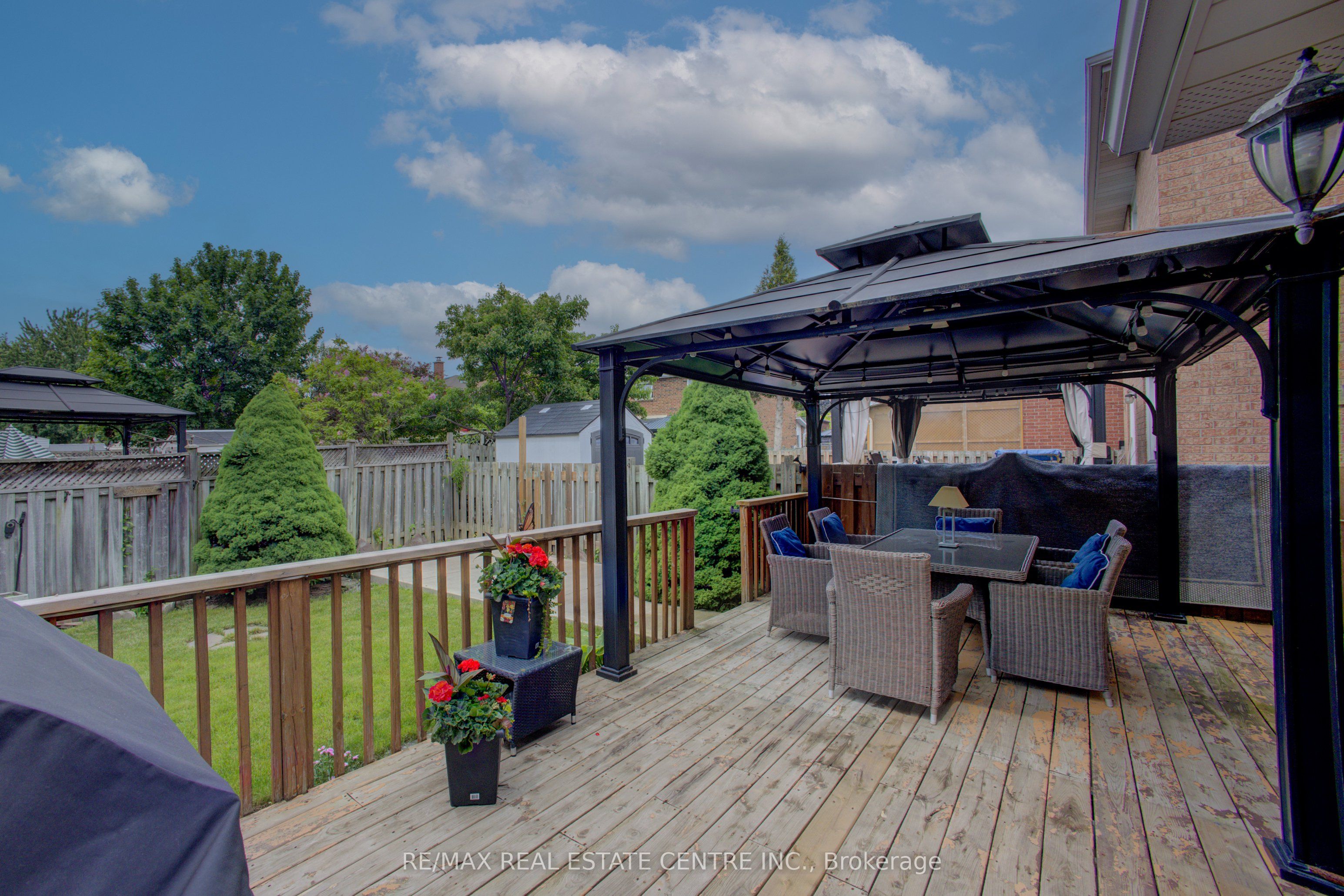 57 Ecclestone Drive Property Photo 32