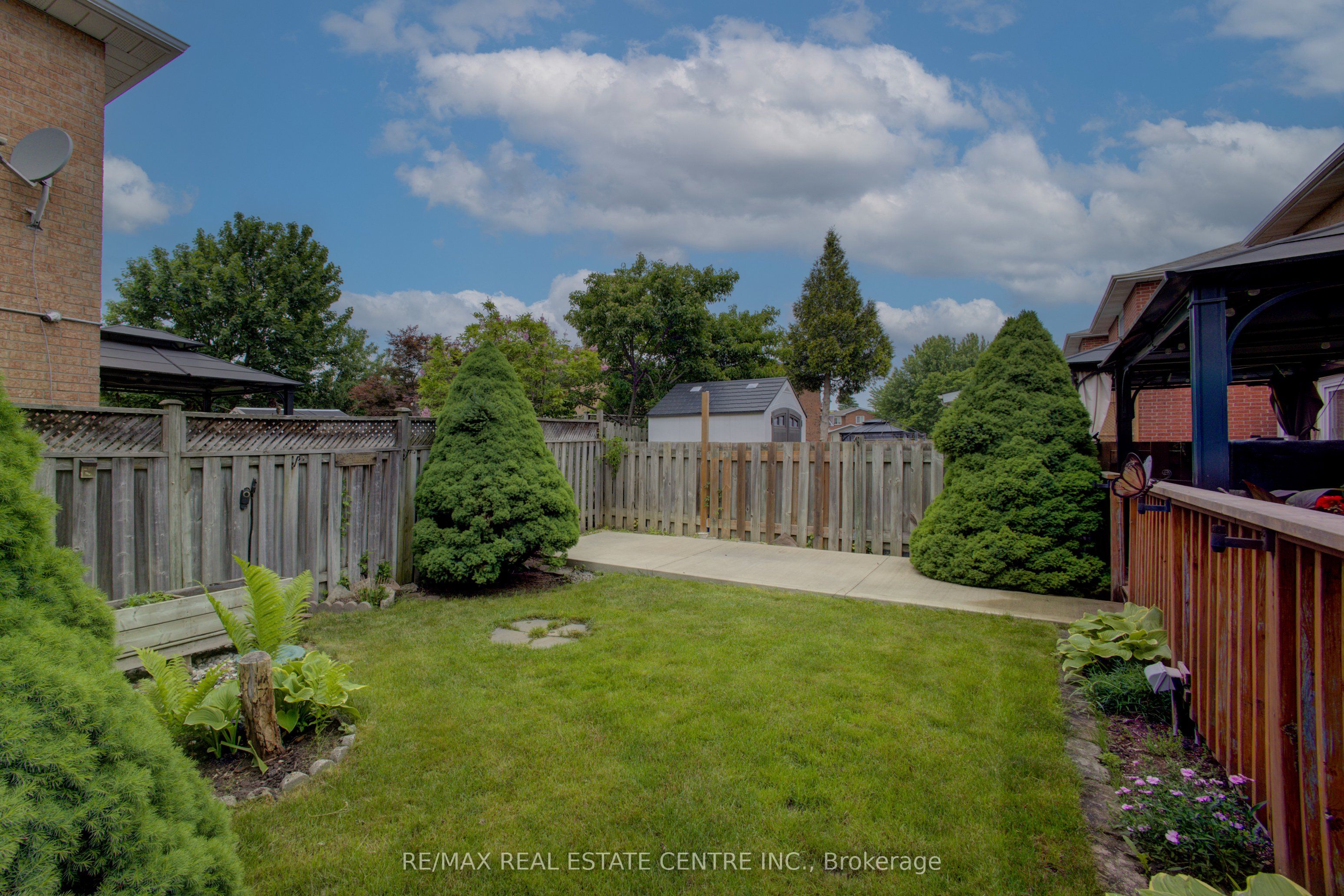 57 Ecclestone Drive Property Photo 42