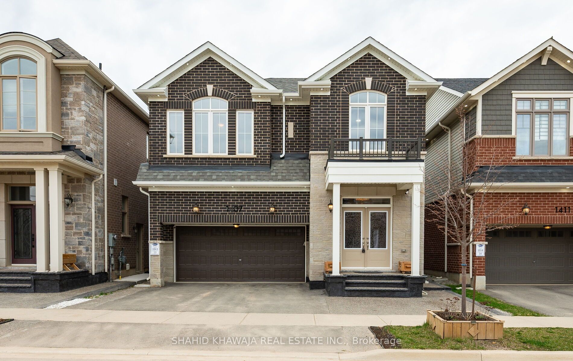 1407 Buckthorn Gardens Property Photo 1