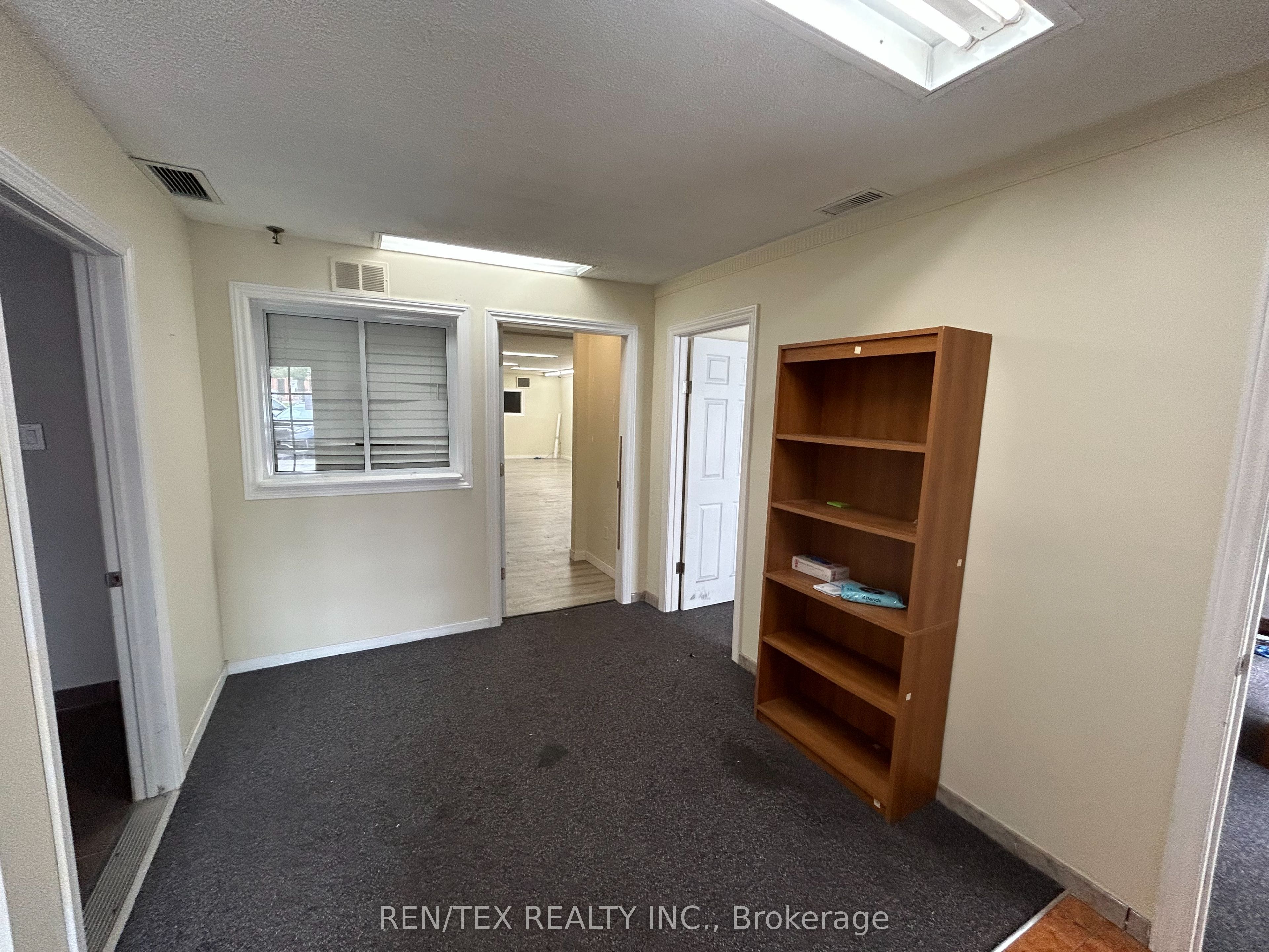 800 Arrow Road 7 Property Photo 2