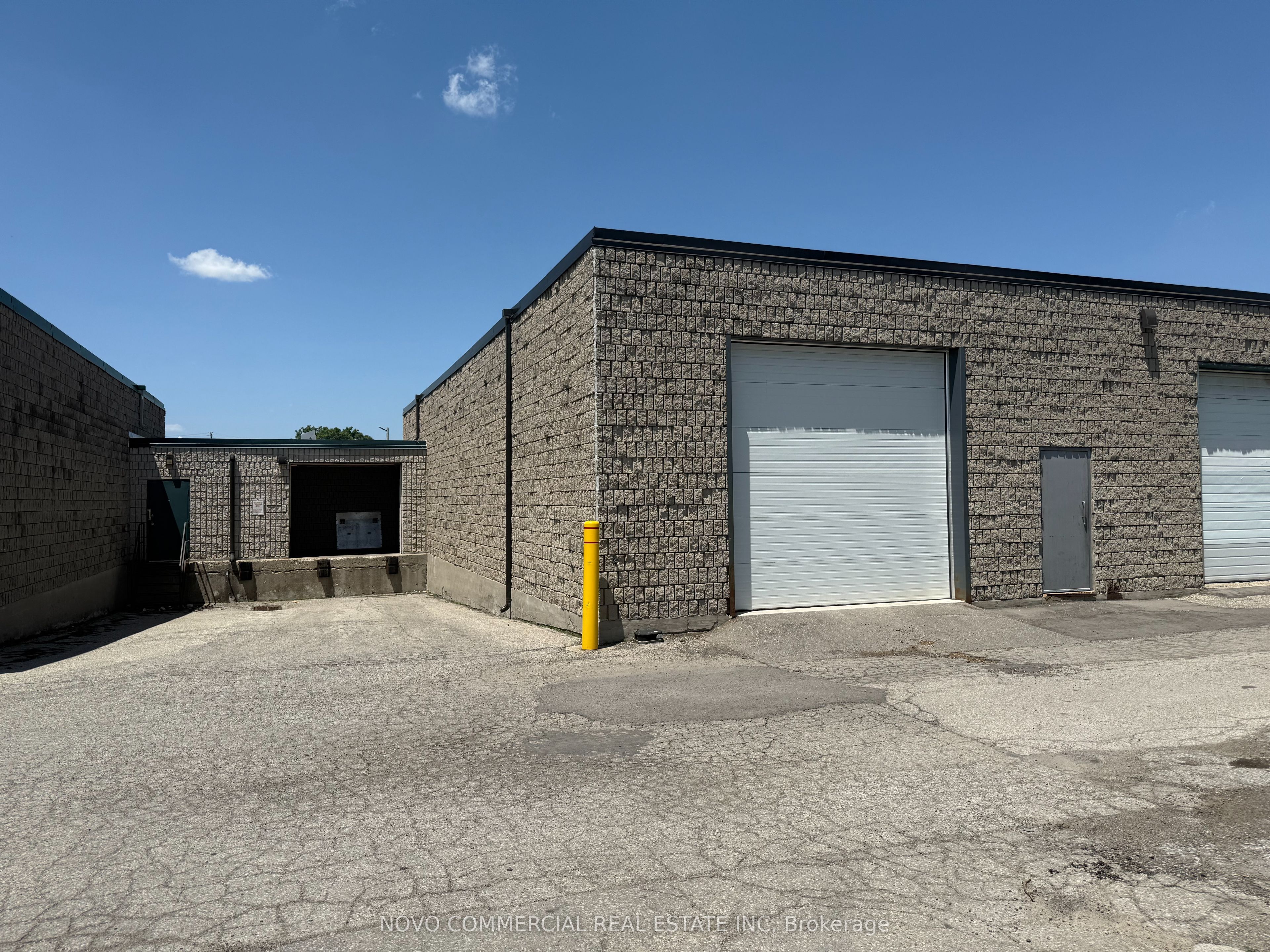 230A North Queen Street Property Photo 1