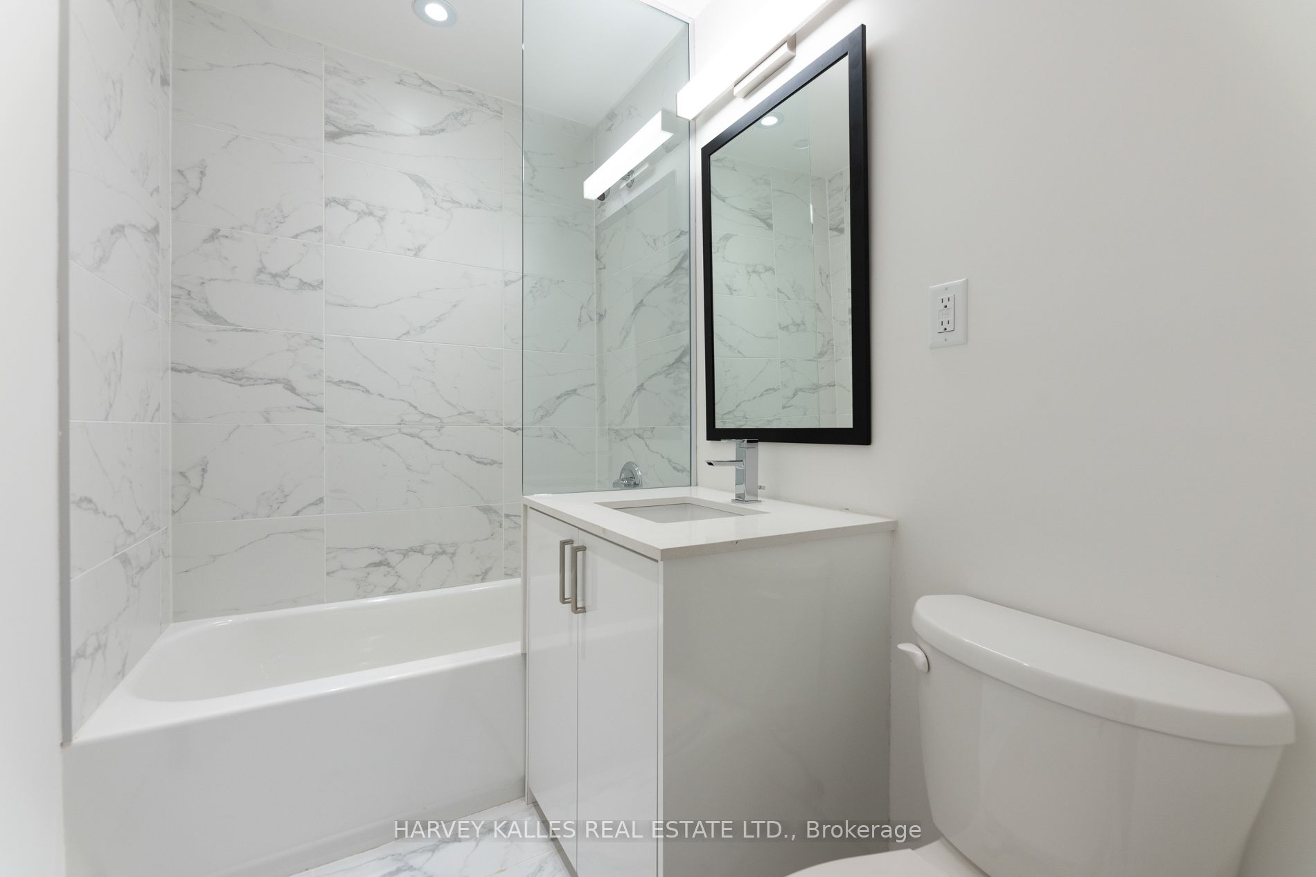 289 The Kingsway N/a 104 Property Photo 27