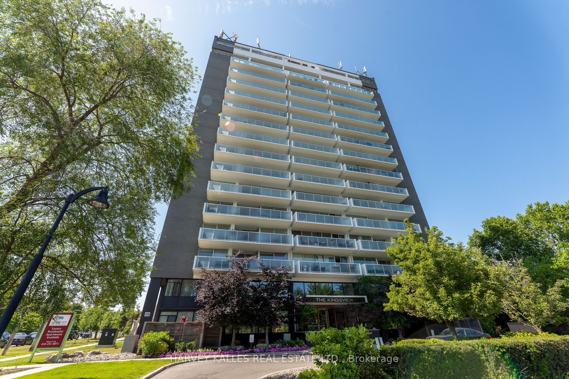 289 The Kingsway N/a 104 Property Photo 38