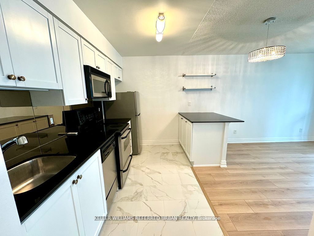 2121 Lake Shore Boulevard W 213 Property Photo 8