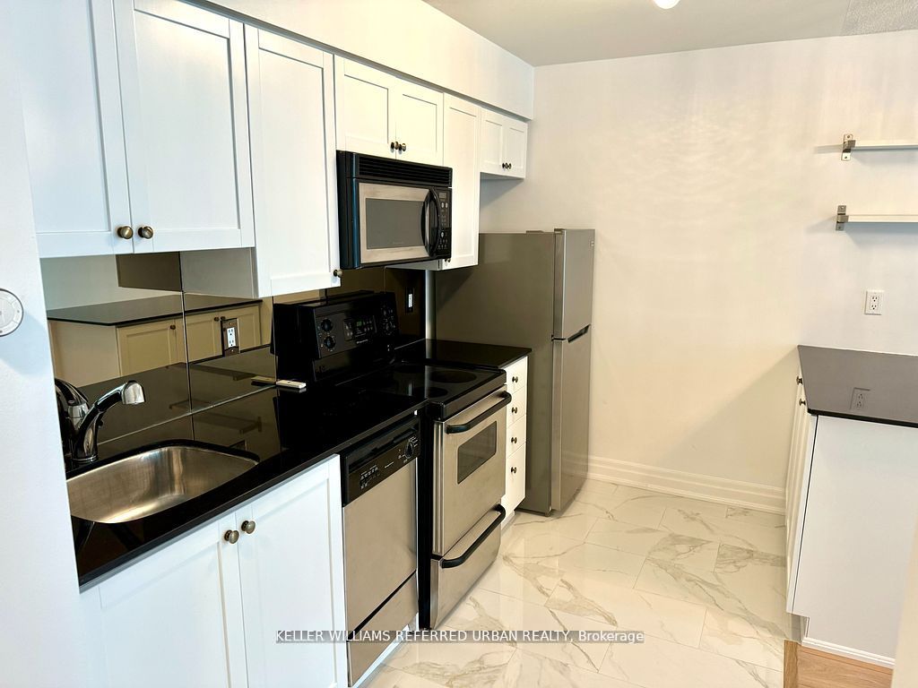 2121 Lake Shore Boulevard W 213 Property Photo 10