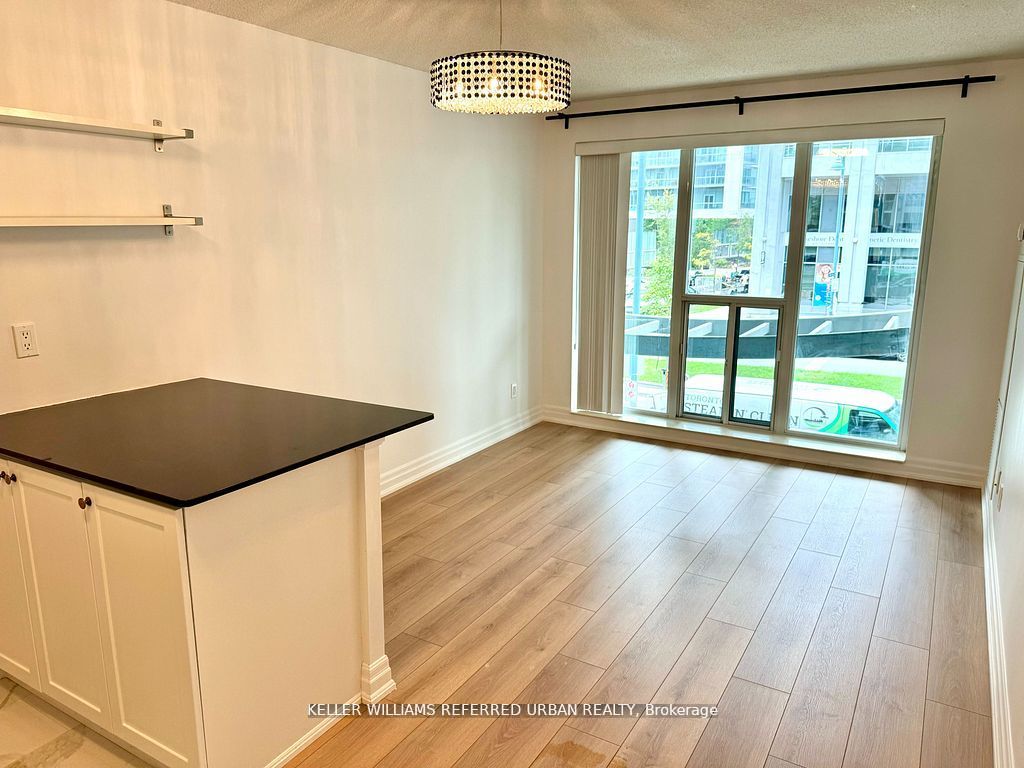 2121 Lake Shore Boulevard W 213 Property Photo 15