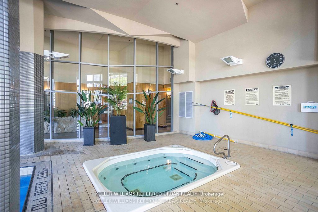 2121 Lake Shore Boulevard W 213 Property Photo 24