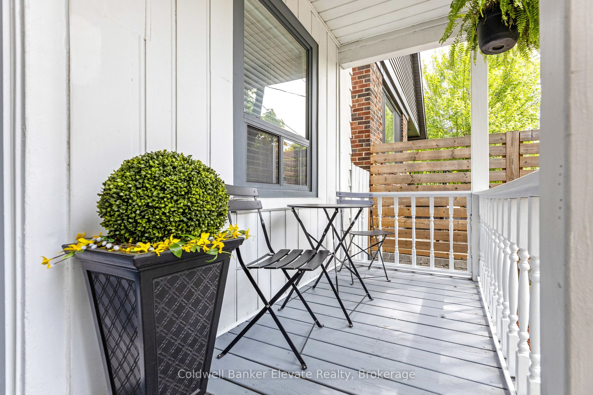 460 St John's Road Property Photo 4