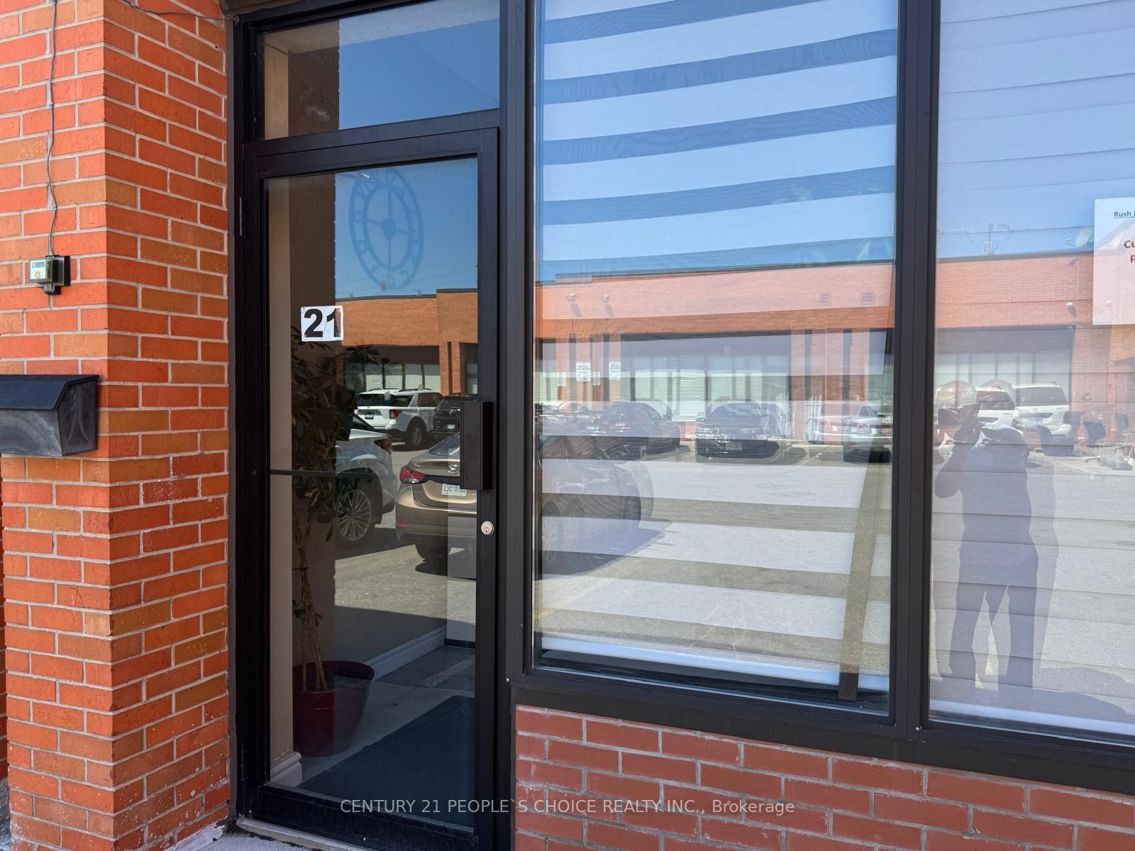#21 - 4801 Steeles Avenue Property Photo 2