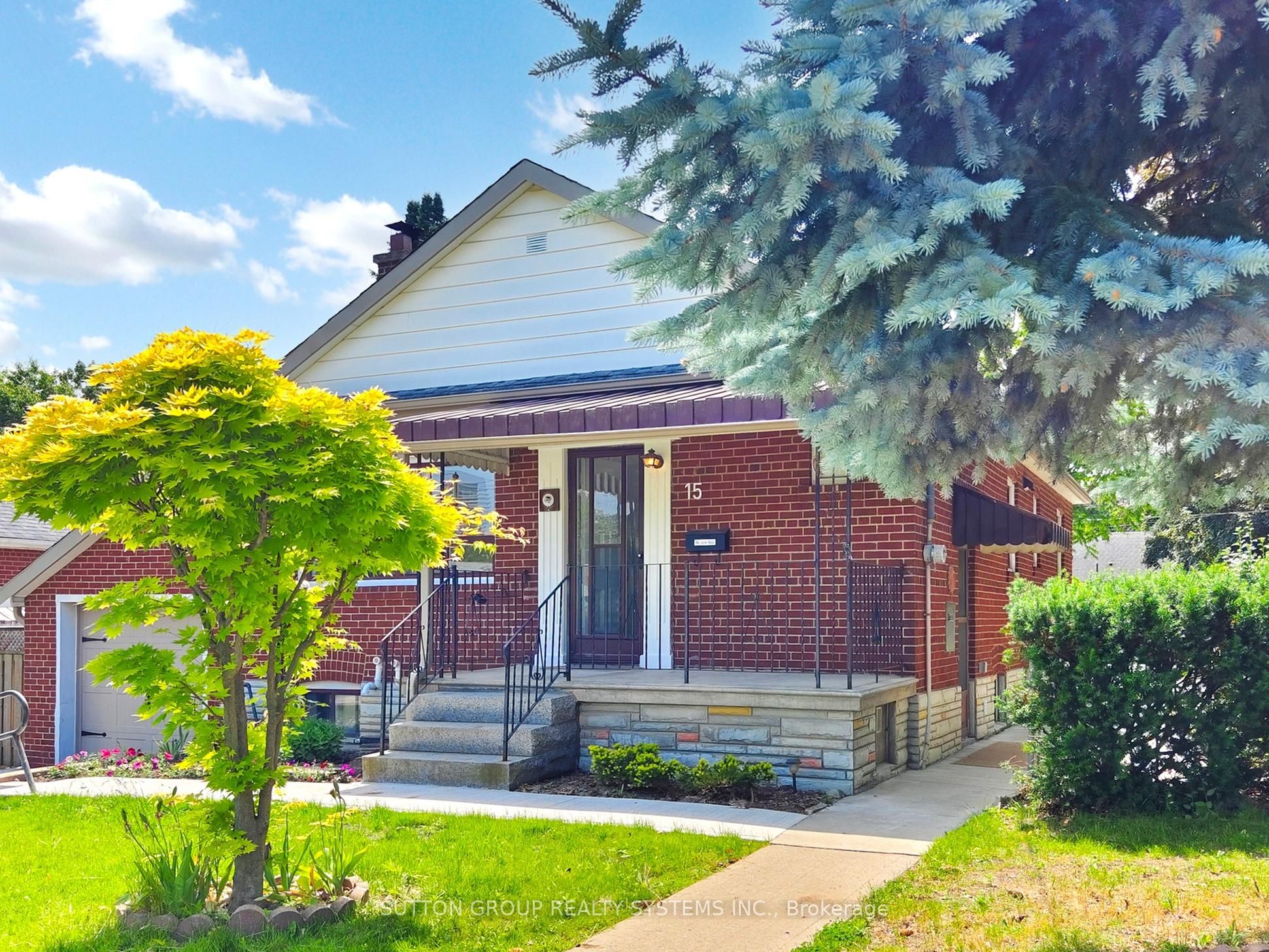 #lower - 15 Leggett Avenue Property Photo 1