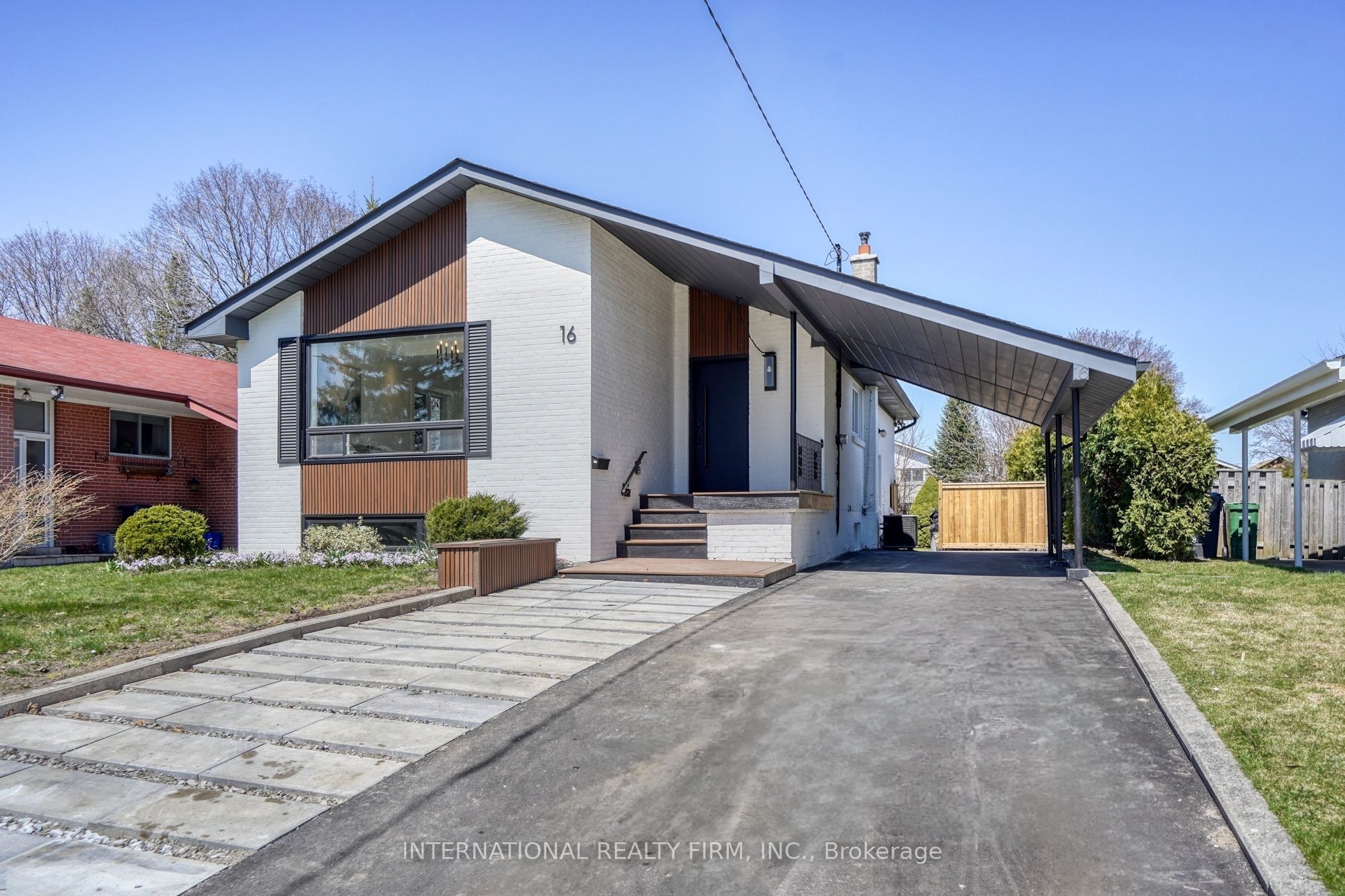 16 Paragon Road Property Photo 1