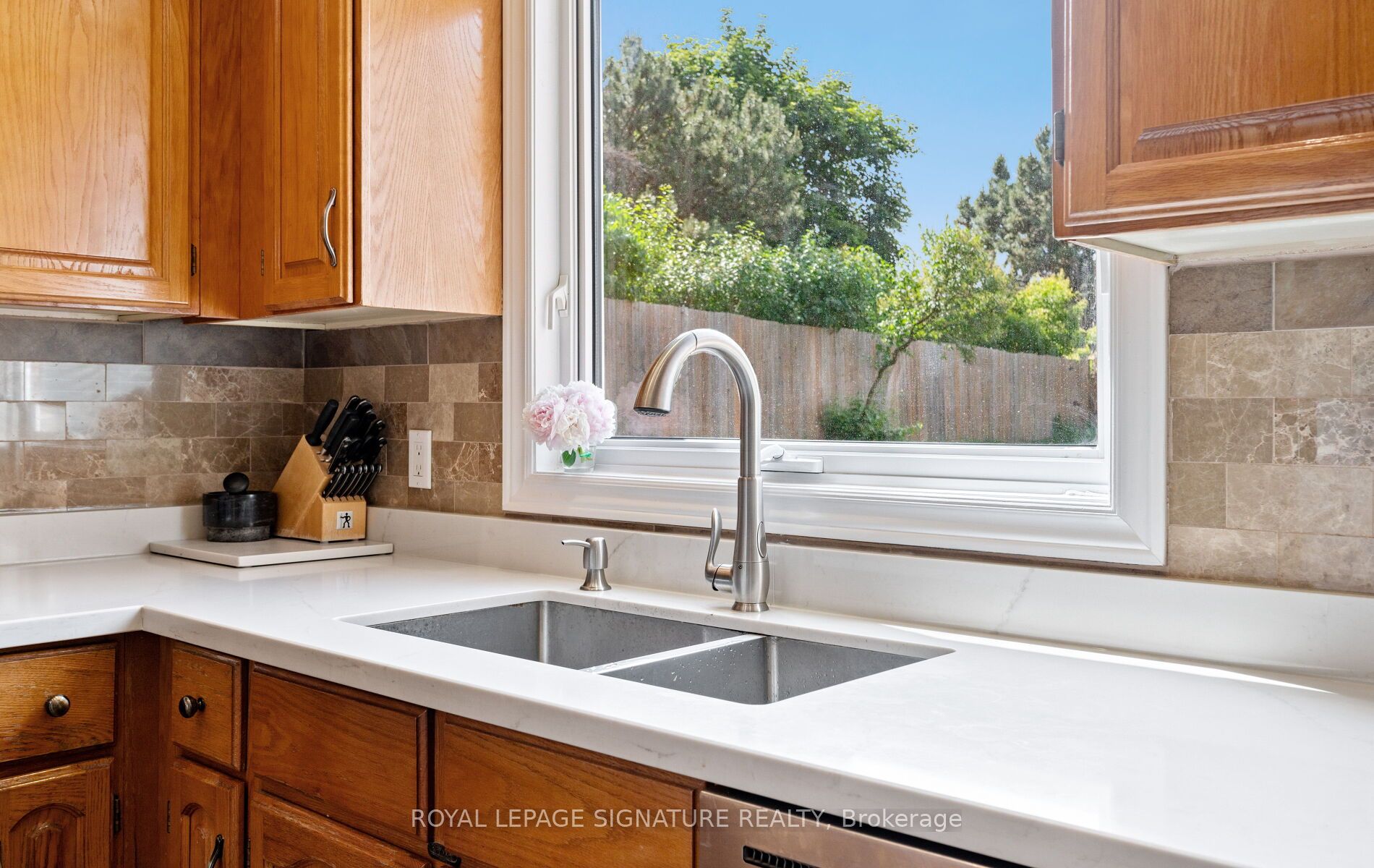 388 Bud Gregory Boulevard Property Photo 18