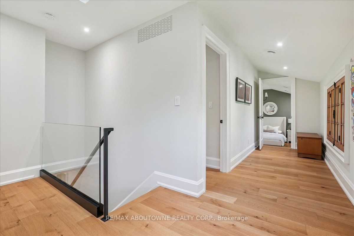 5031 Lakeshore Road Property Photo 22