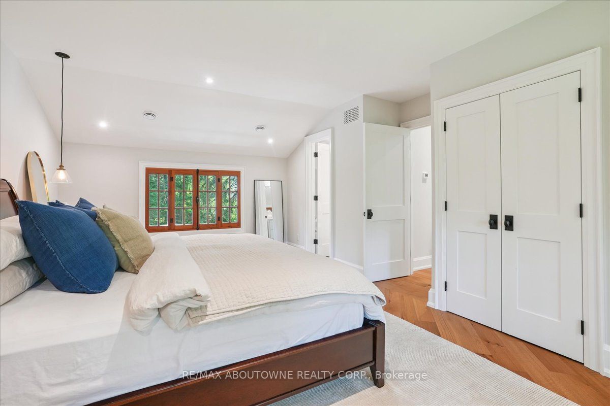 5031 Lakeshore Road Property Photo 27