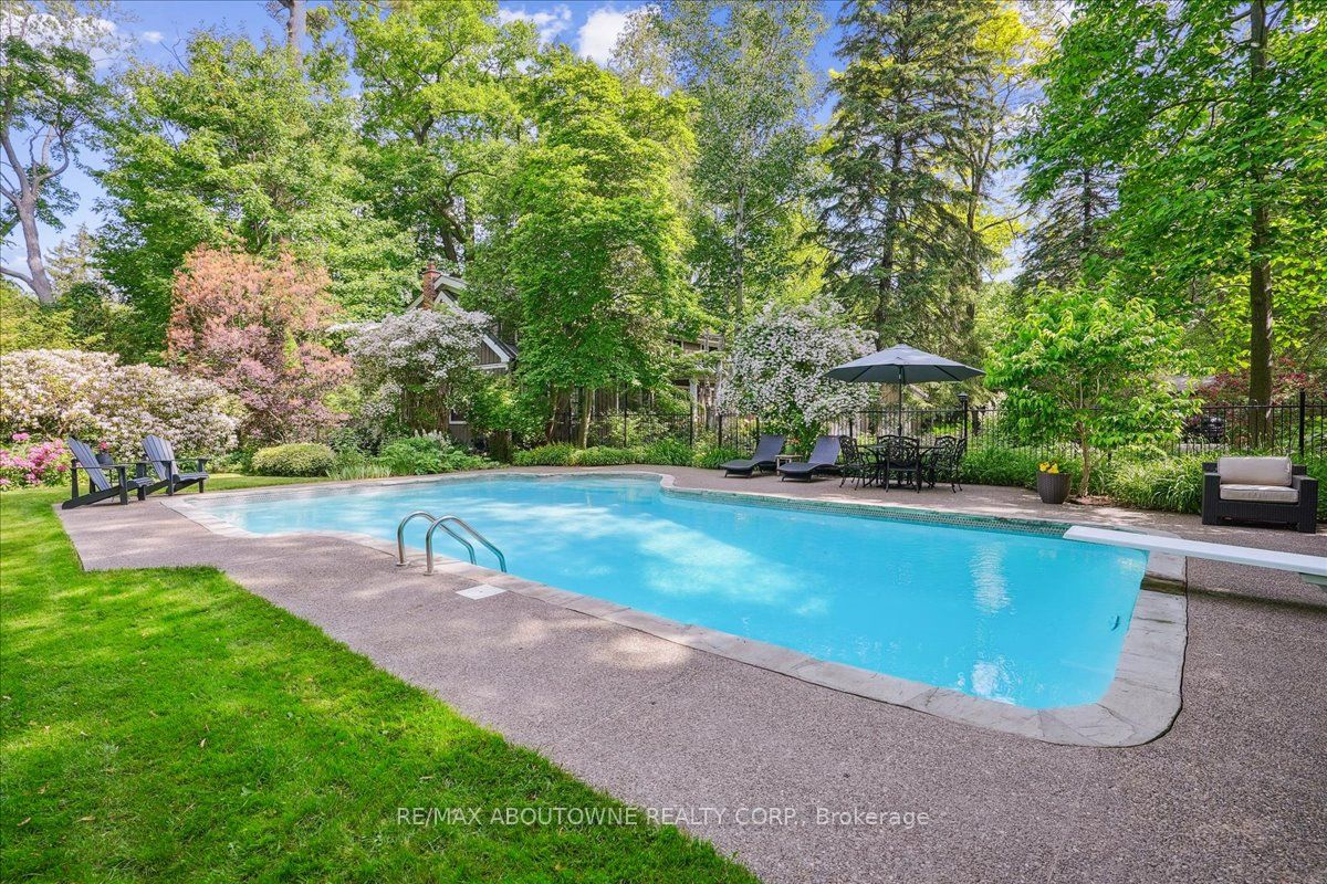 5031 Lakeshore Road Property Photo 32