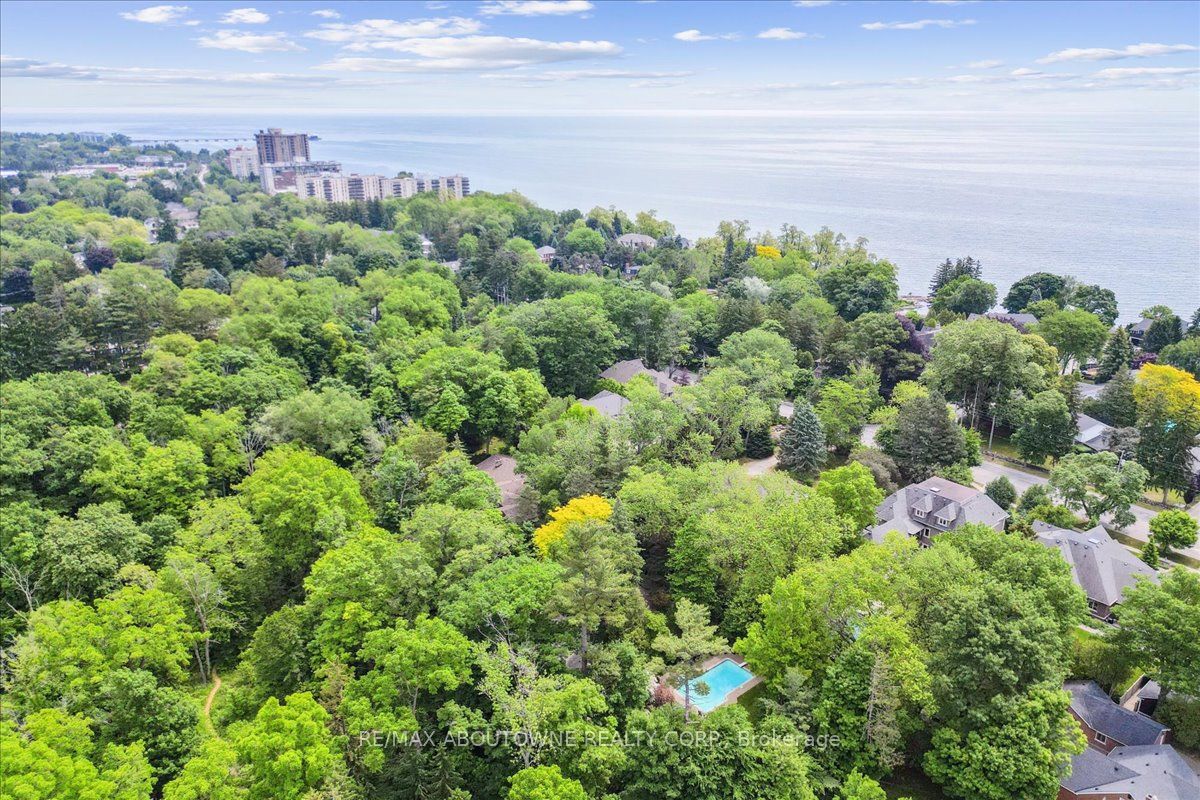 5031 Lakeshore Road Property Photo 42