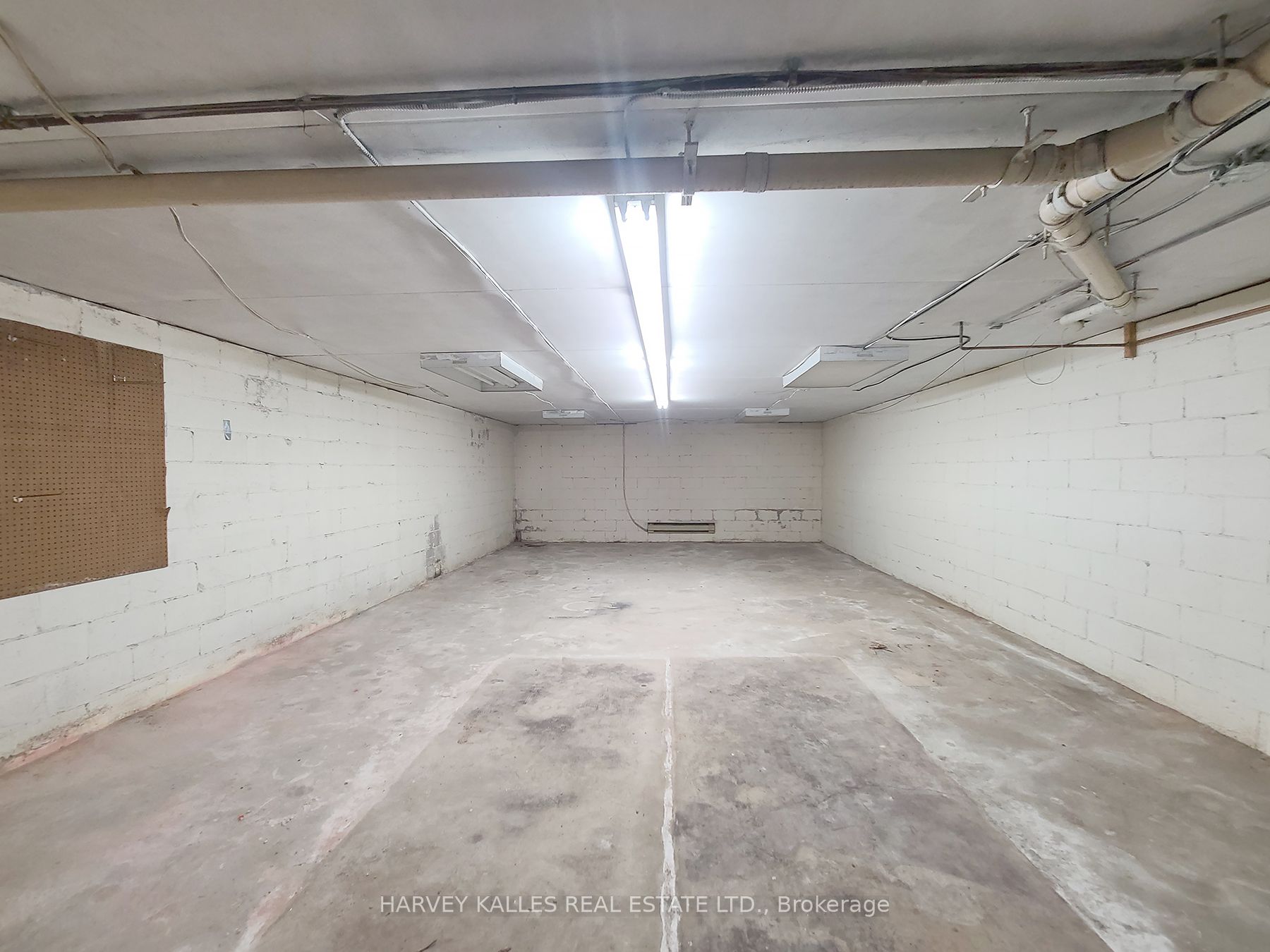 3819 Lake Shore Boulevard W Retail Property Photo 13