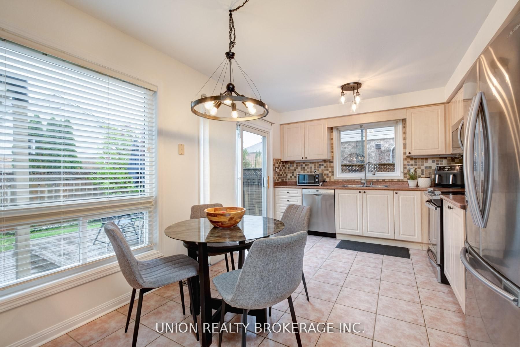 84 Worthington Avenue Property Photo 10