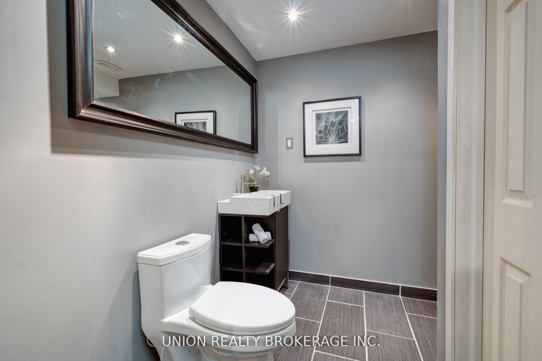 84 Worthington Avenue Property Photo 26