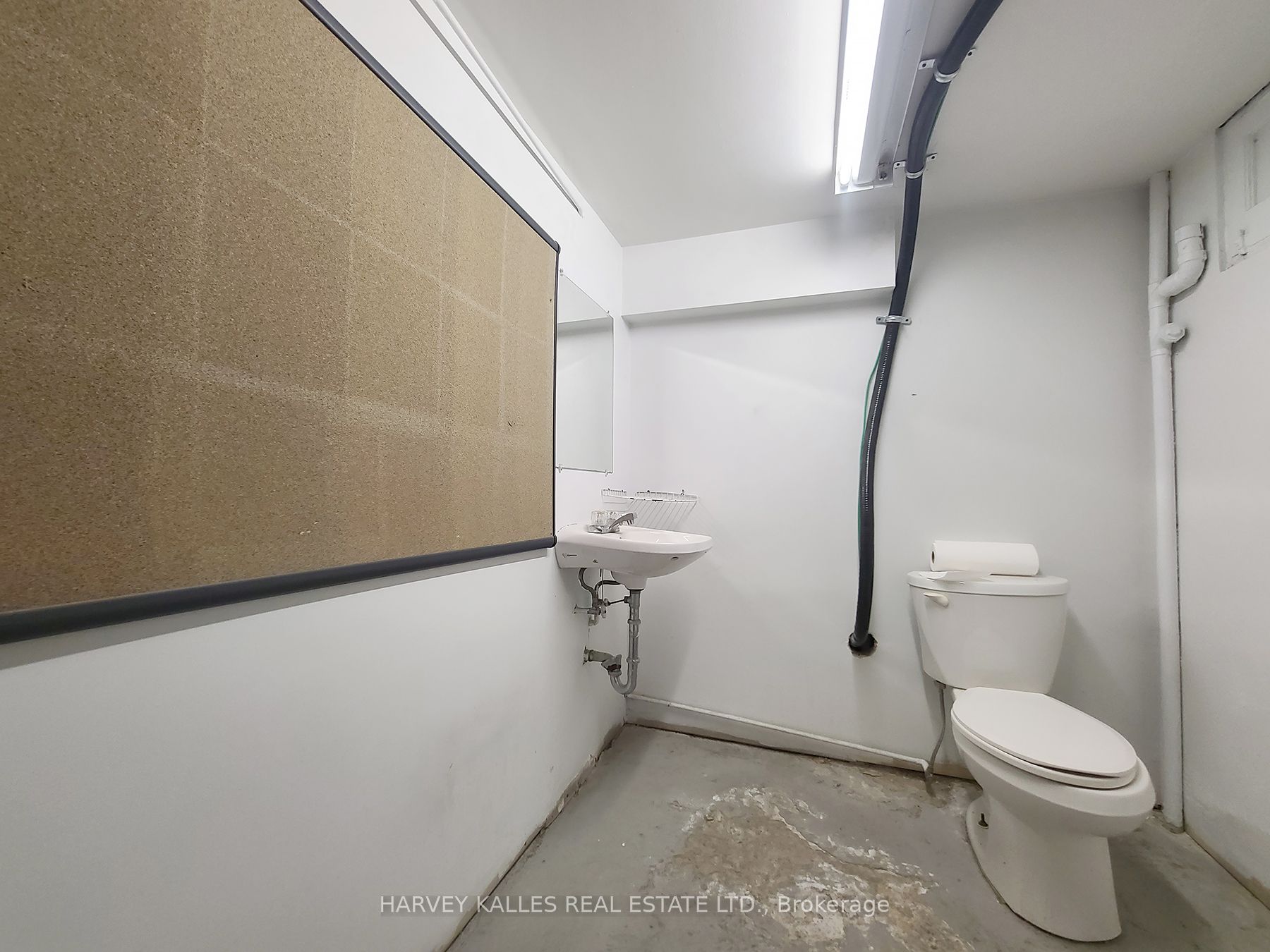 3813 Lake Shore Boulevard W Retail Property Photo 17