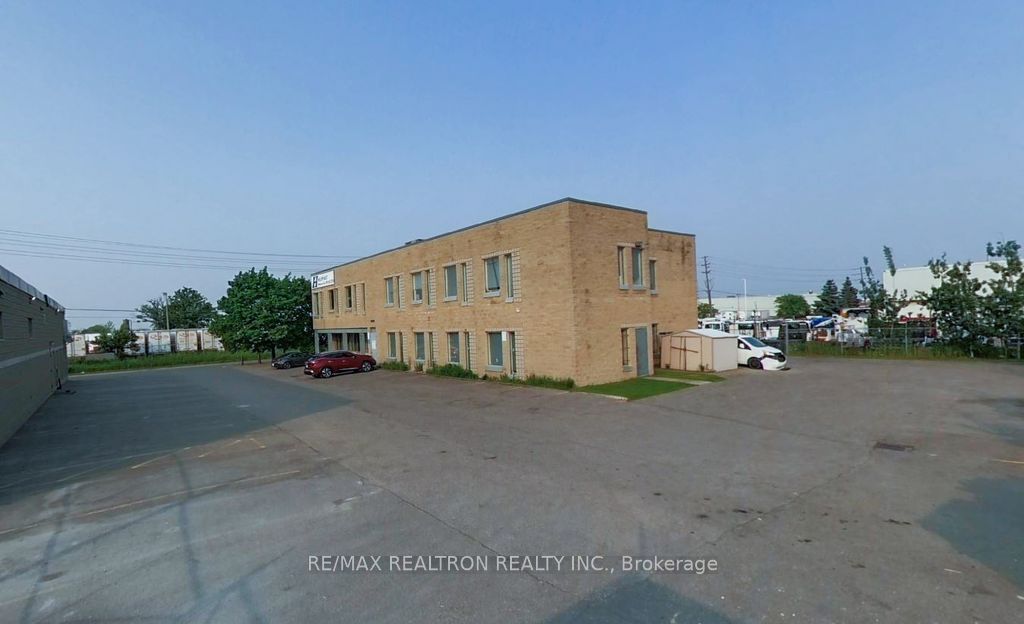 5920 N Atlantic Drive S Property Photo 2