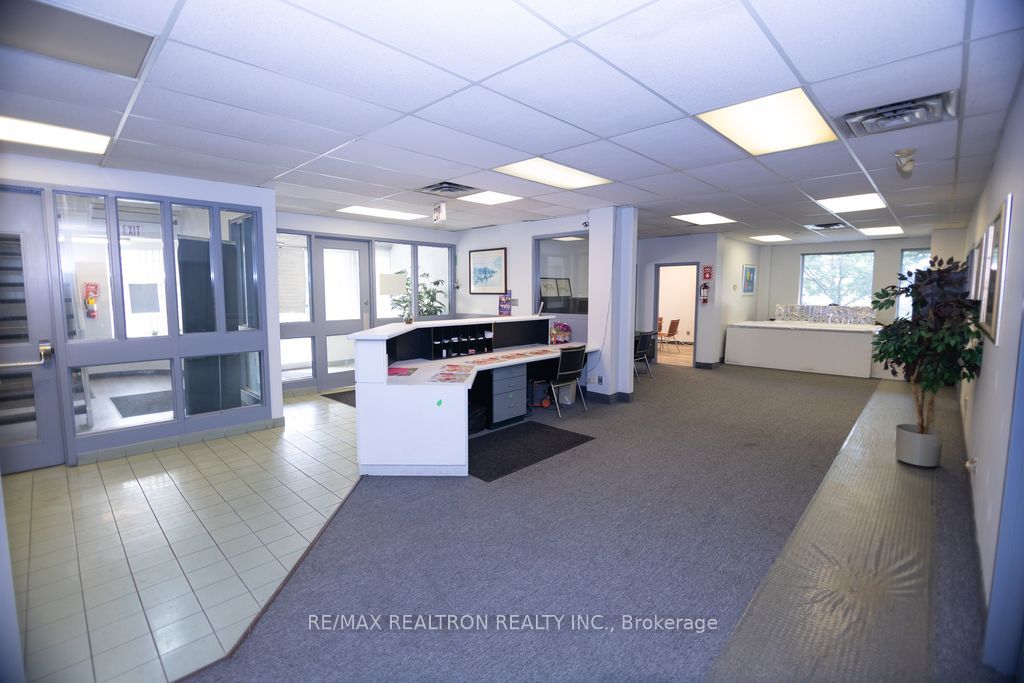 5920 N Atlantic Drive S Property Photo 5