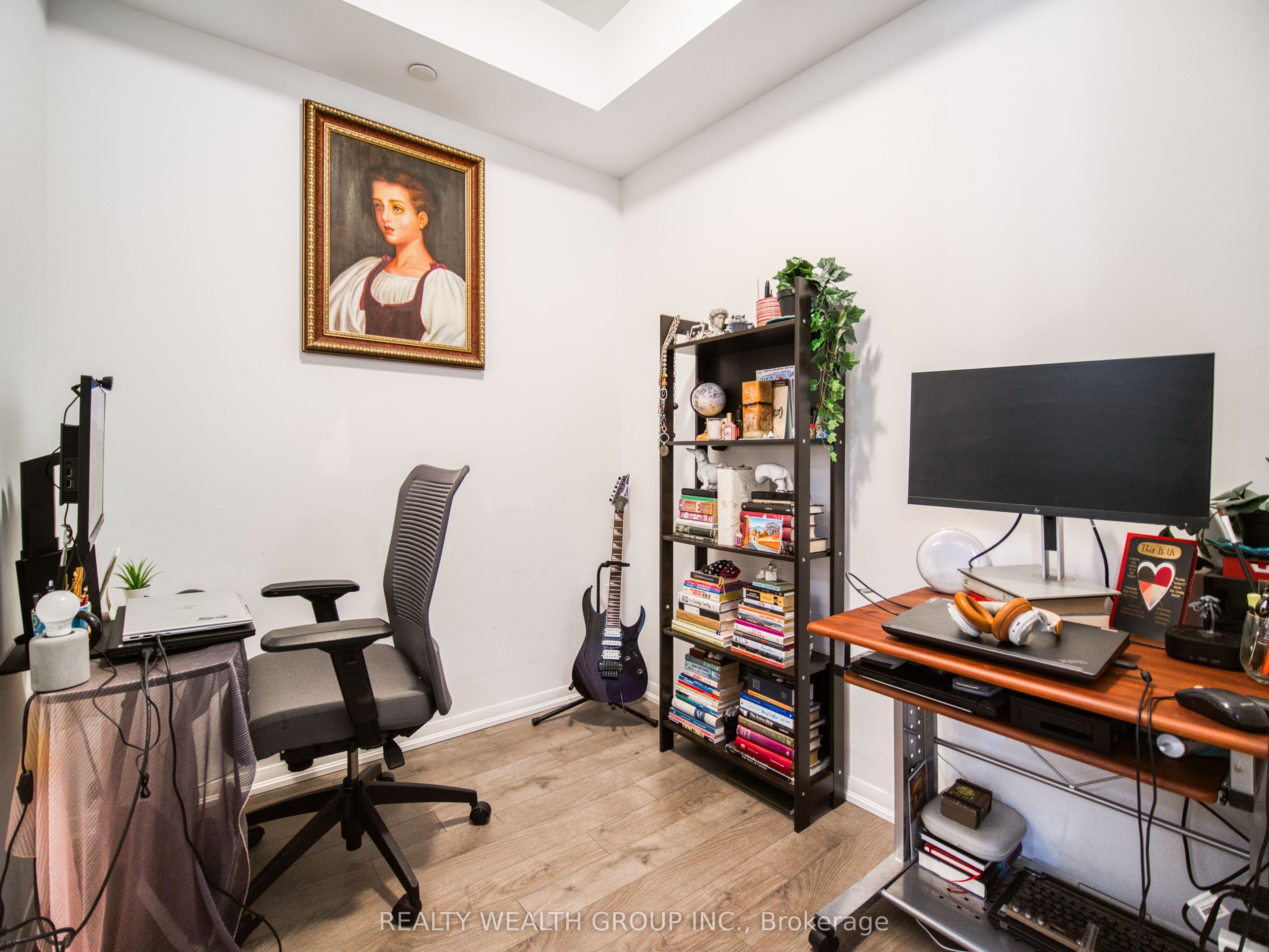 3091 Dufferin Street 610 Property Photo 16