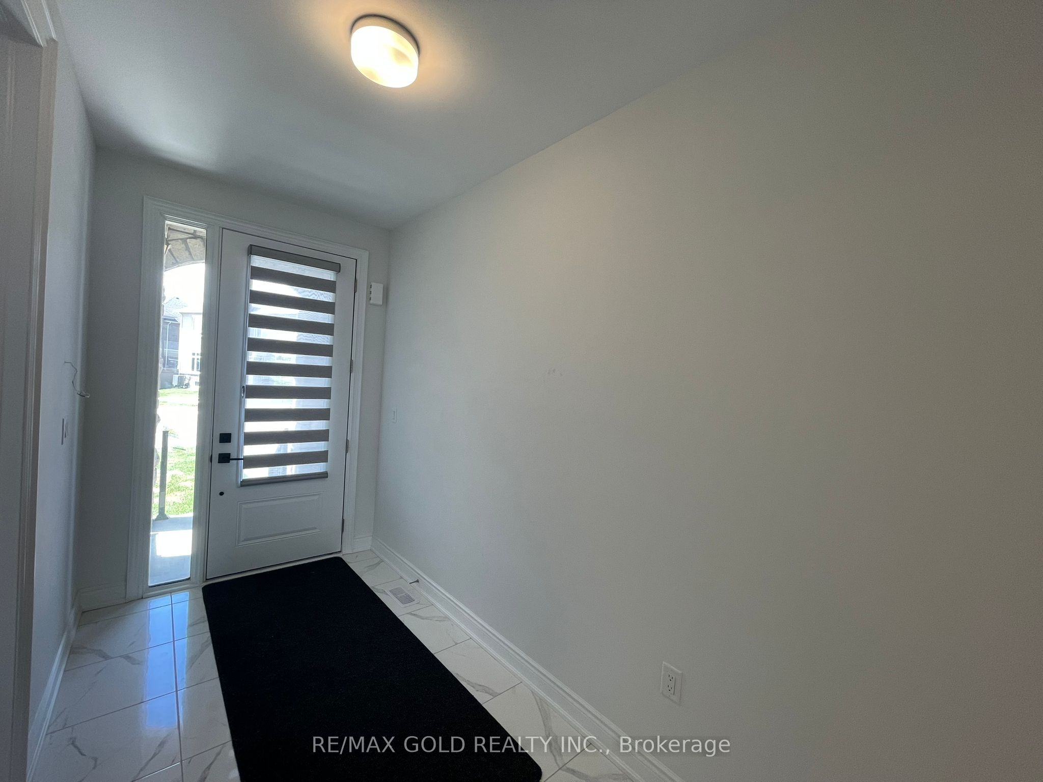 31 Dolomite Drive Property Photo 14