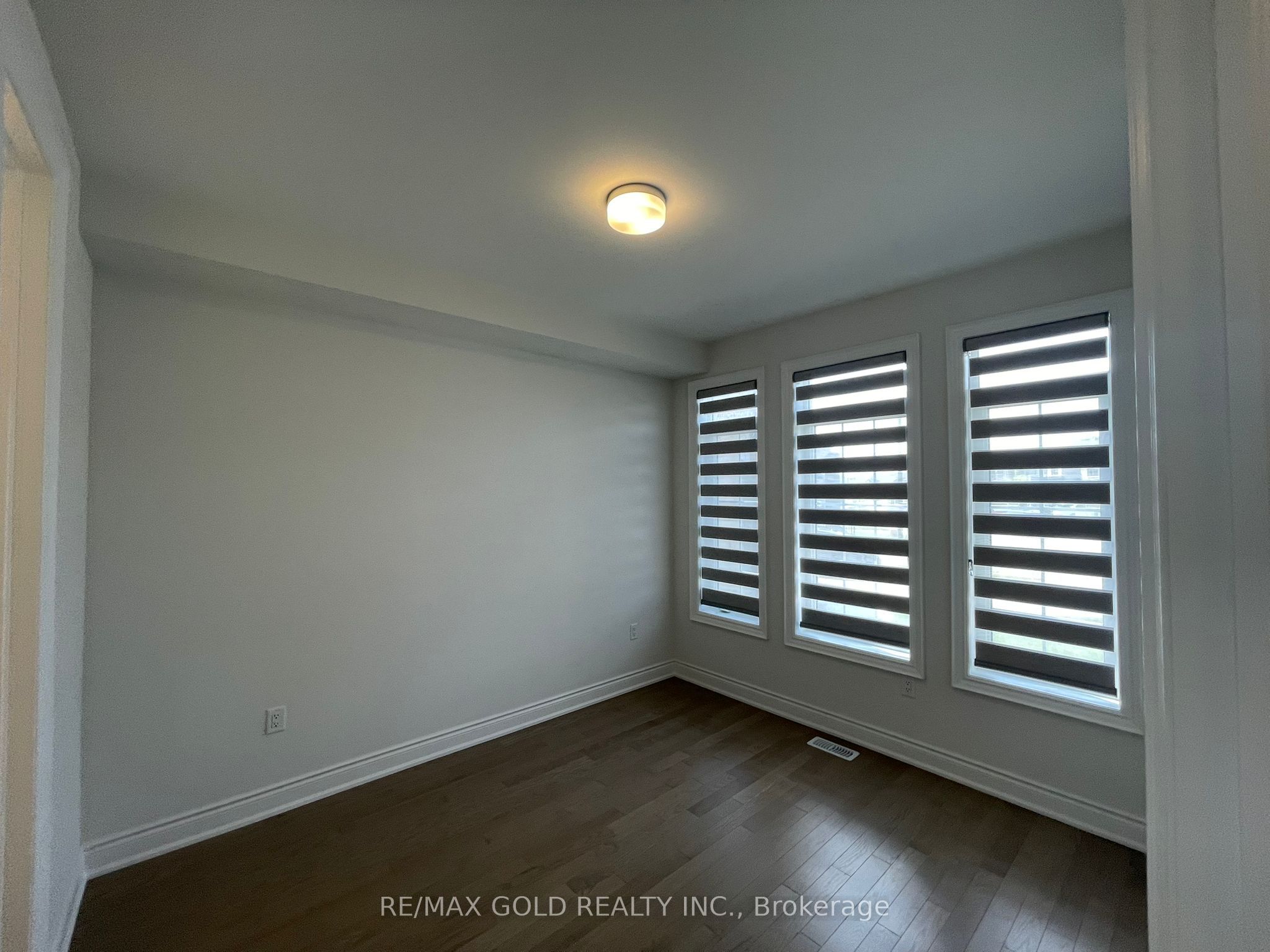 31 Dolomite Drive Property Photo 15