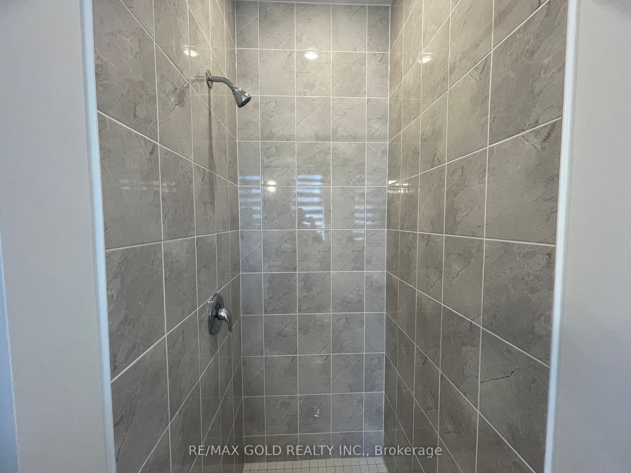 31 Dolomite Drive Property Photo 19