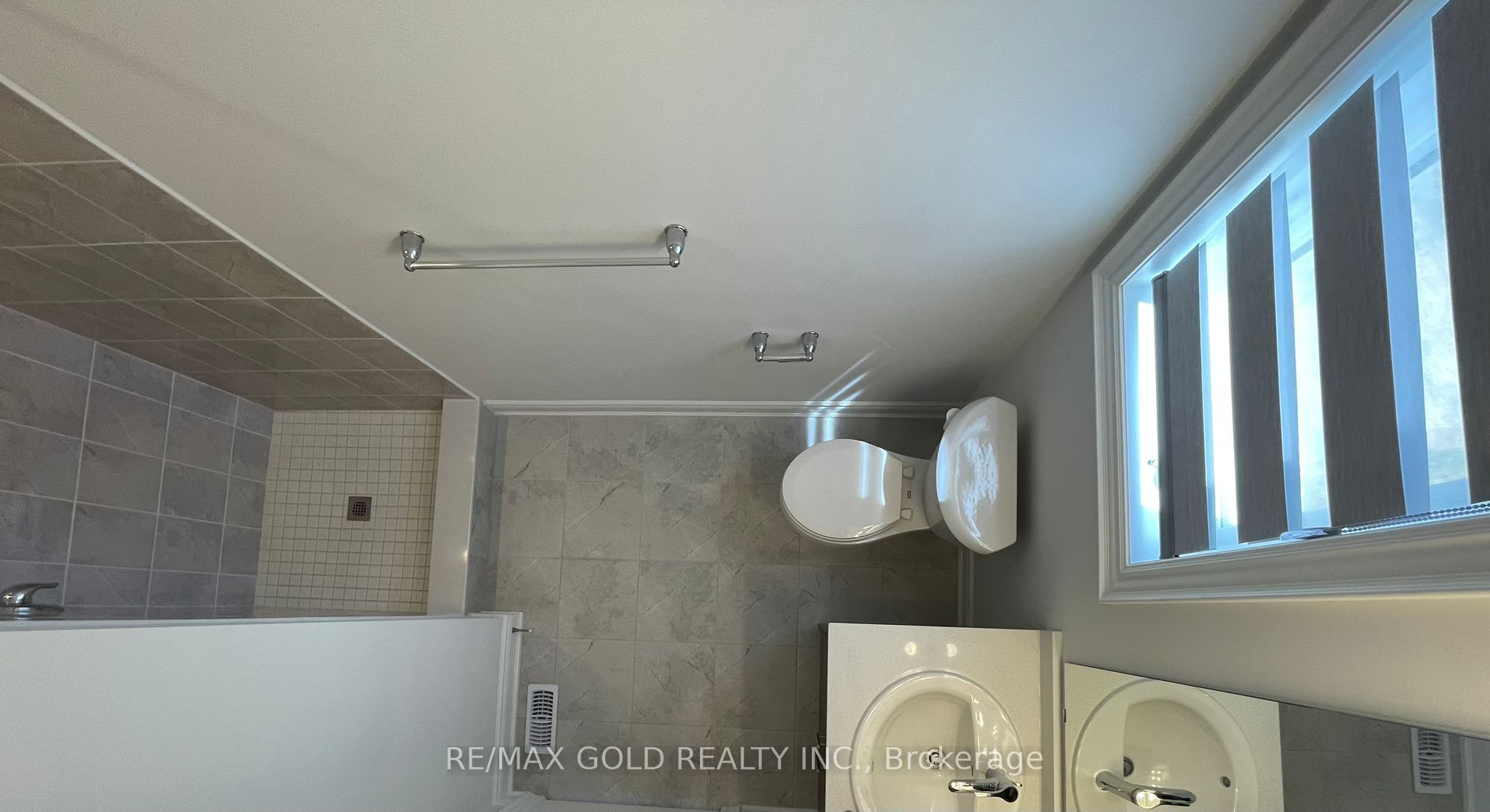 31 Dolomite Drive Property Photo 22
