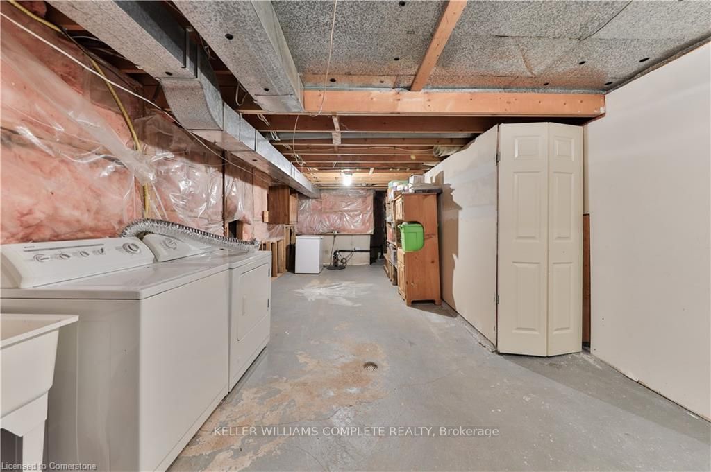 799 Miriam Crescent Property Photo 17