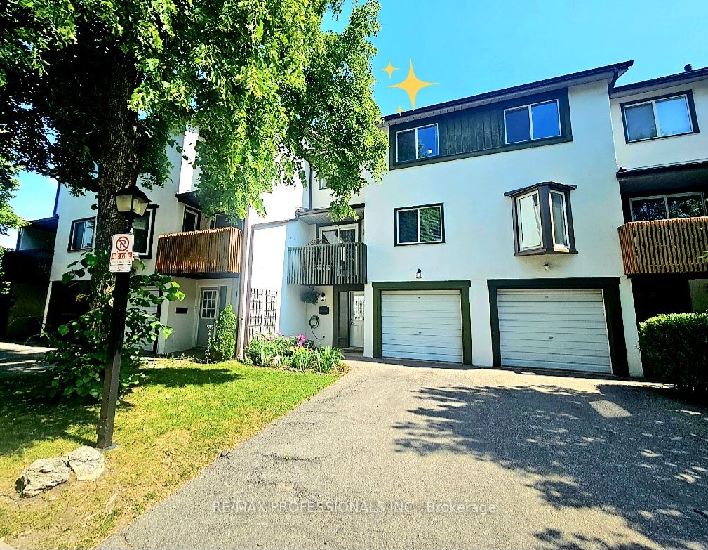#40 - 2651 Aquitaine Avenue Property Photo 1