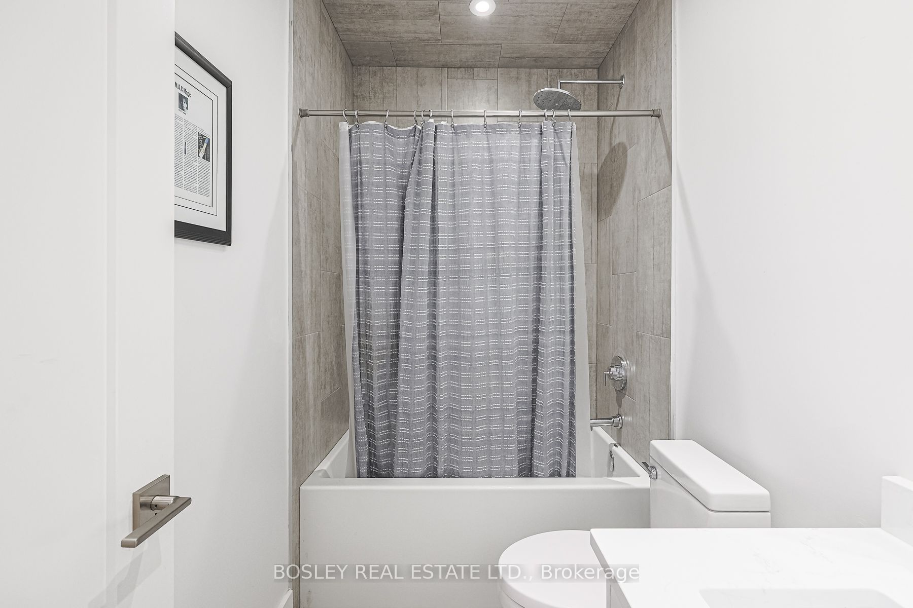 973 Dovercourt Road Main Floor Property Photo 27