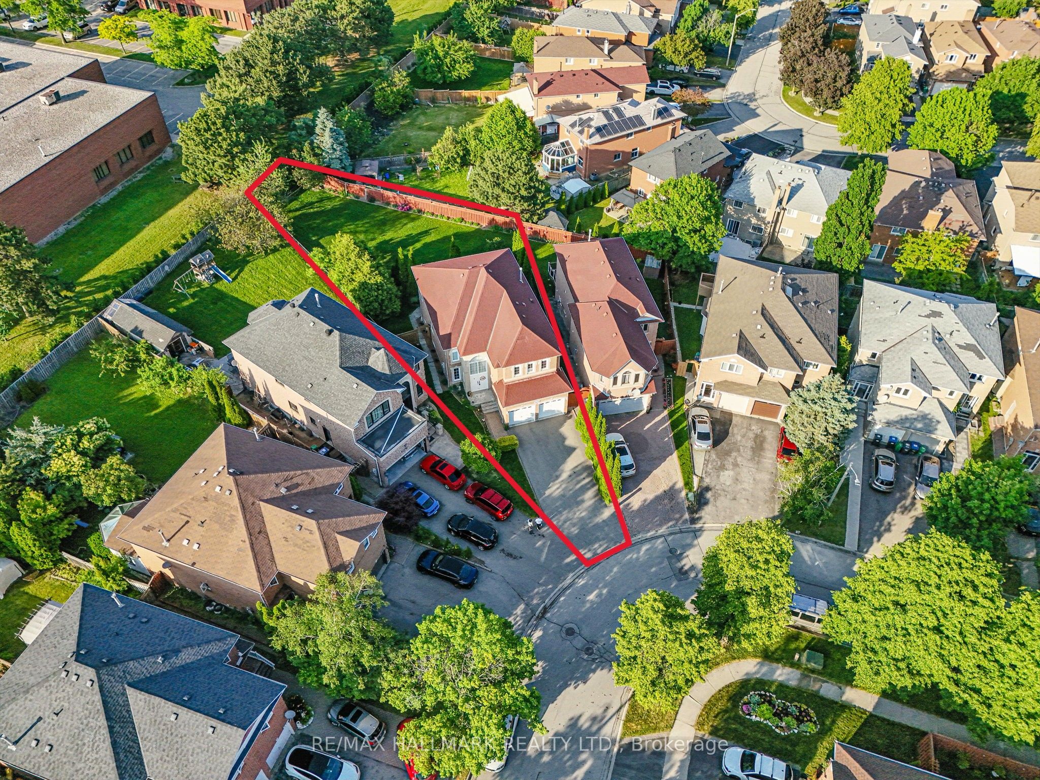 5604 Whistler Crescent Property Photo 1