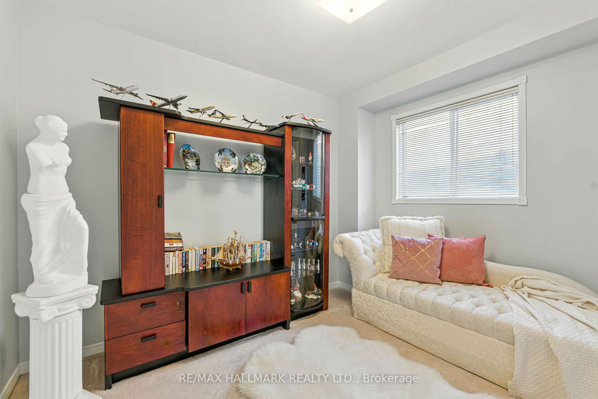 5604 Whistler Crescent Property Photo 10