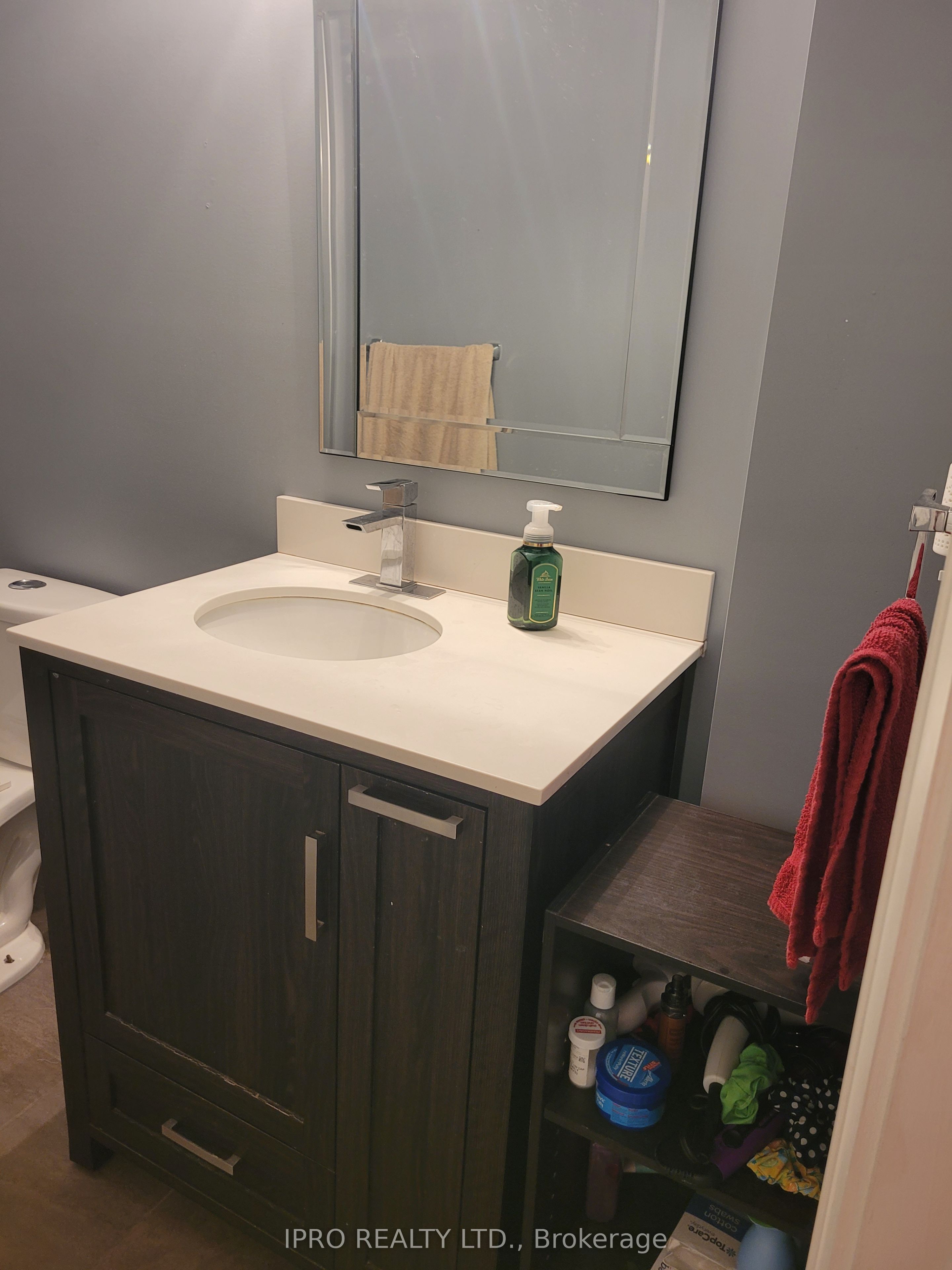 296 Third Line Bsmt Property Photo 5