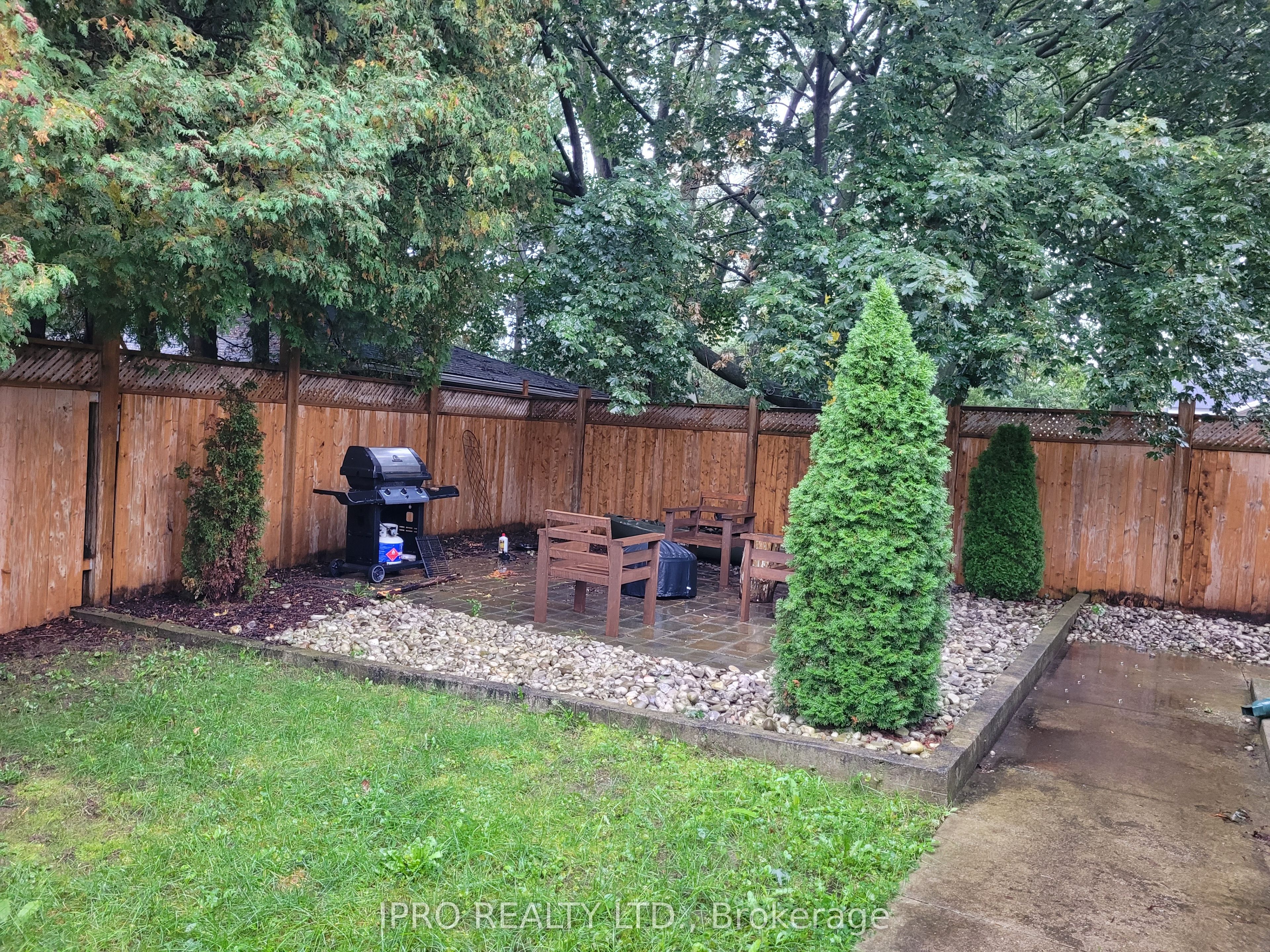 296 Third Line Bsmt Property Photo 15